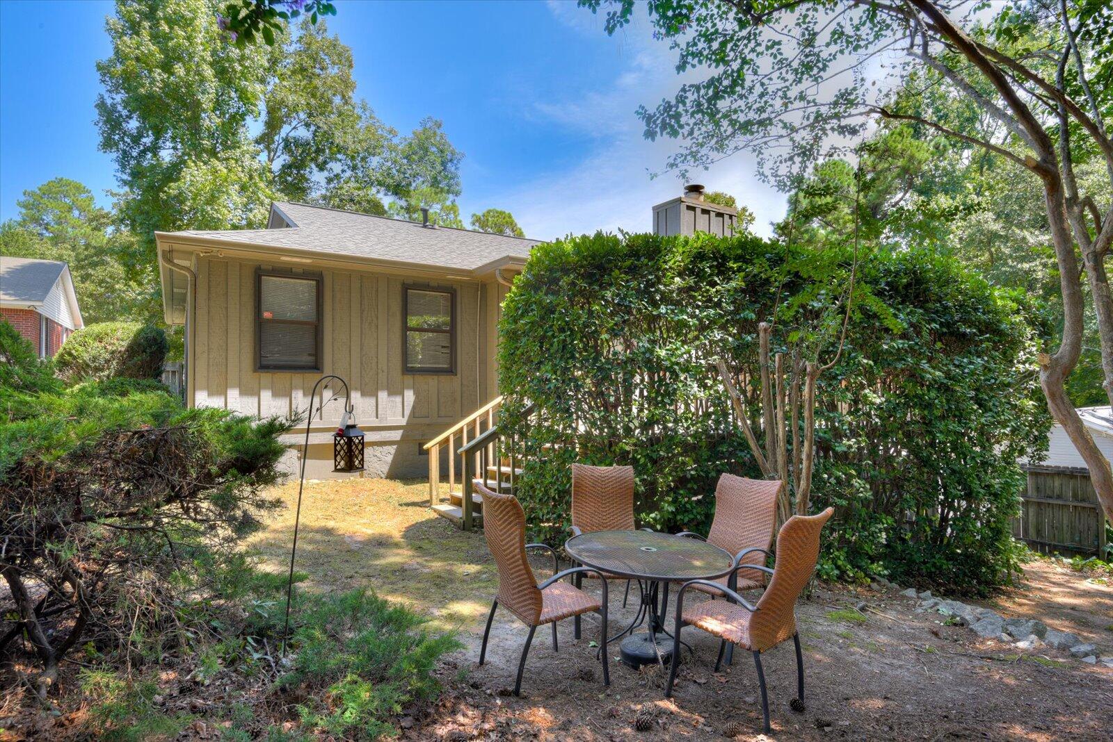 4326 Thrush Court