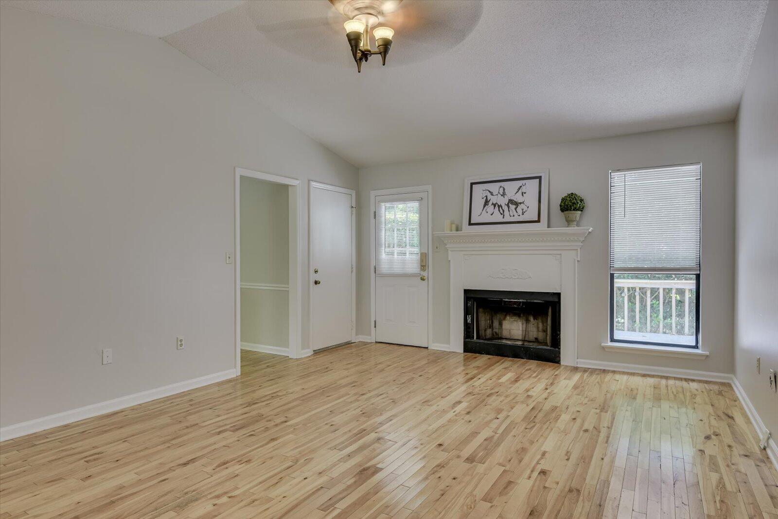 4326 Thrush Court