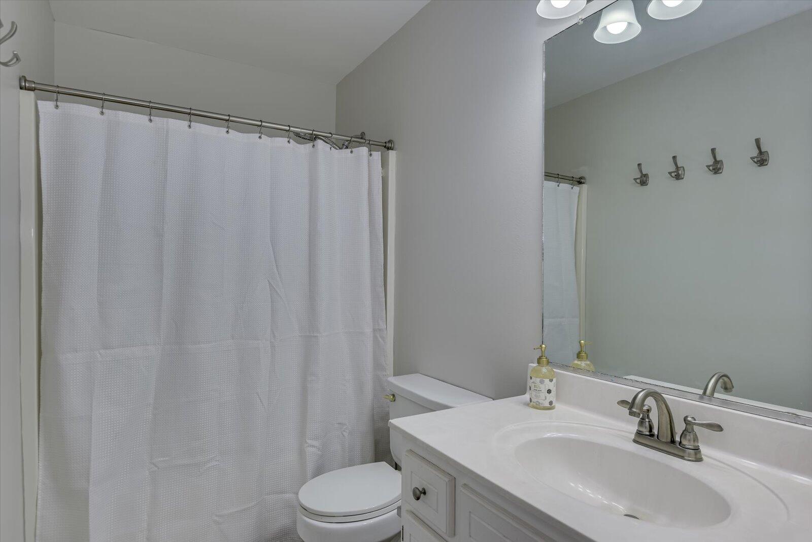 4326 Thrush Court