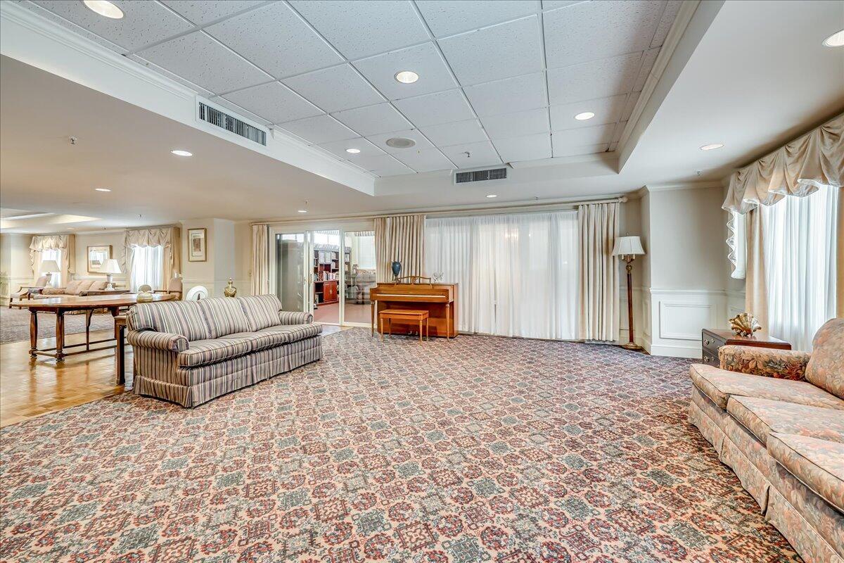 1 Seventh Street 1104