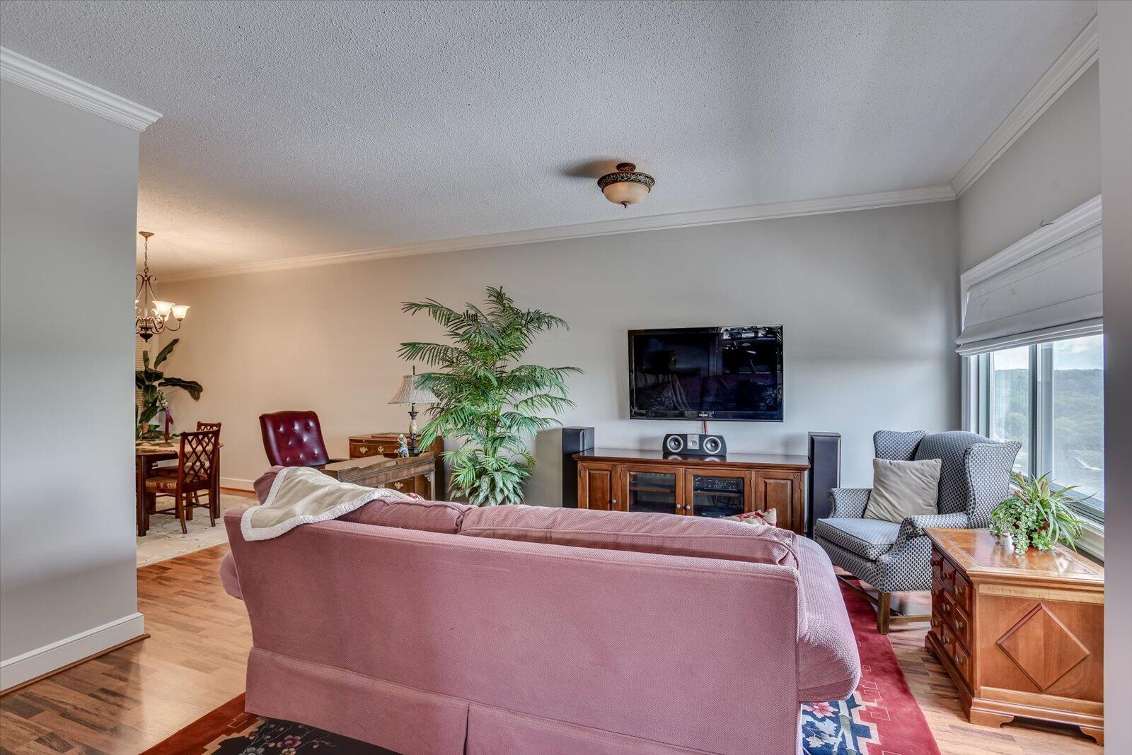1 Seventh Street 1104