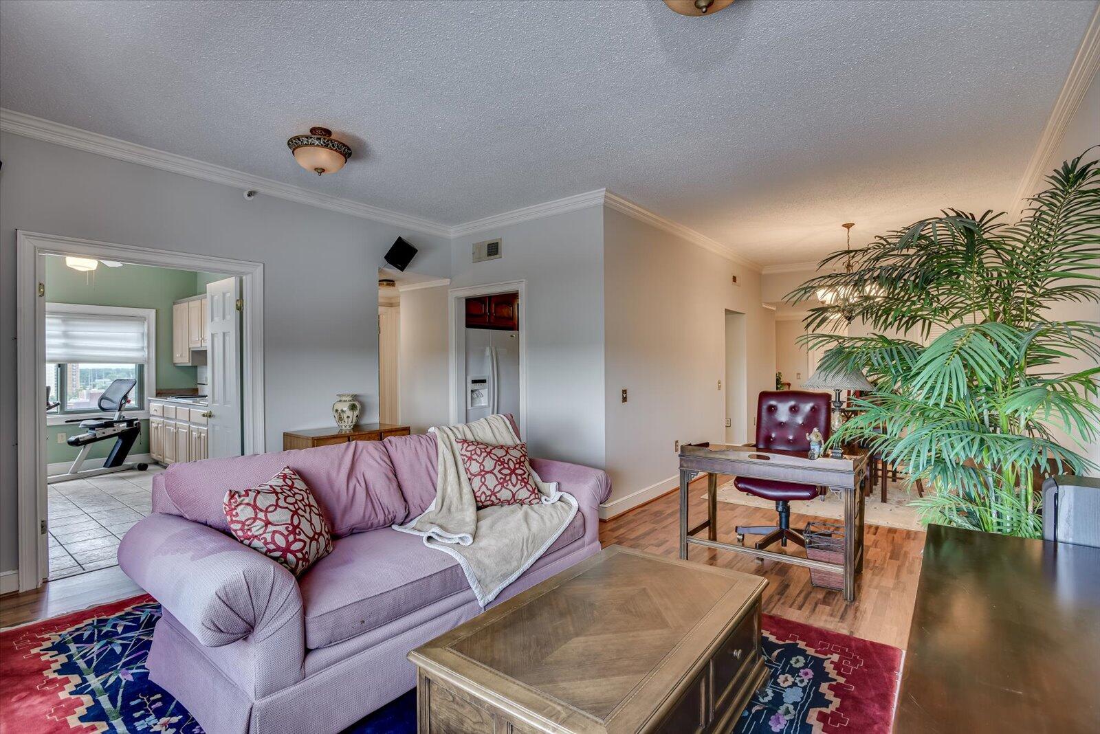 1 Seventh Street 1104