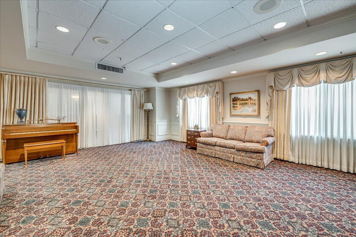 1 Seventh Street 1104