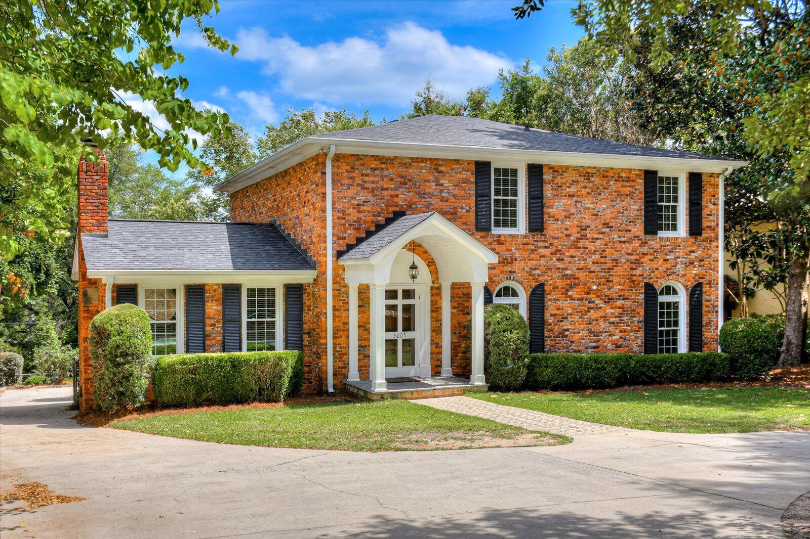 3005 Lake Forest Drive