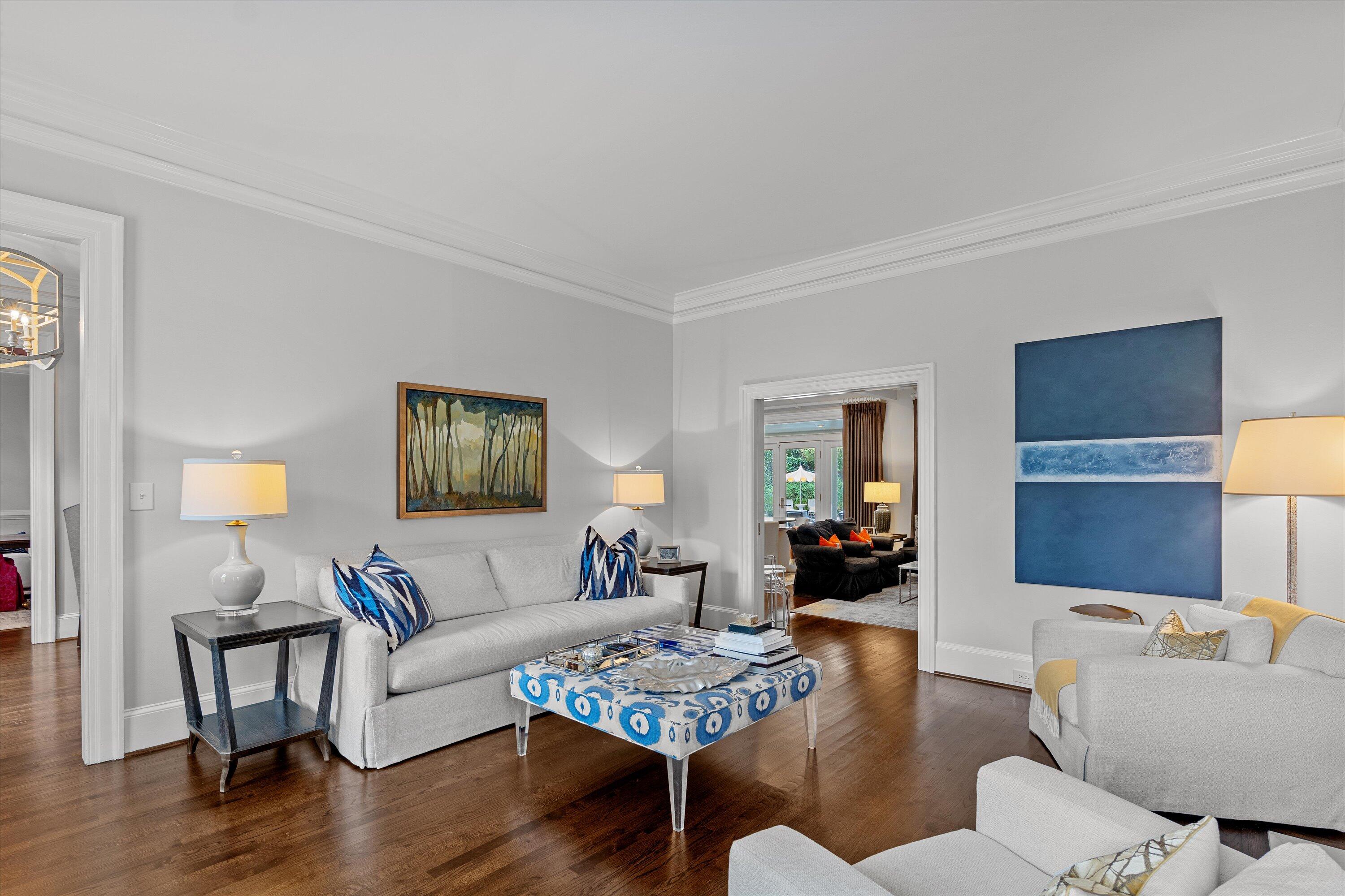 2807 Peachtree Place