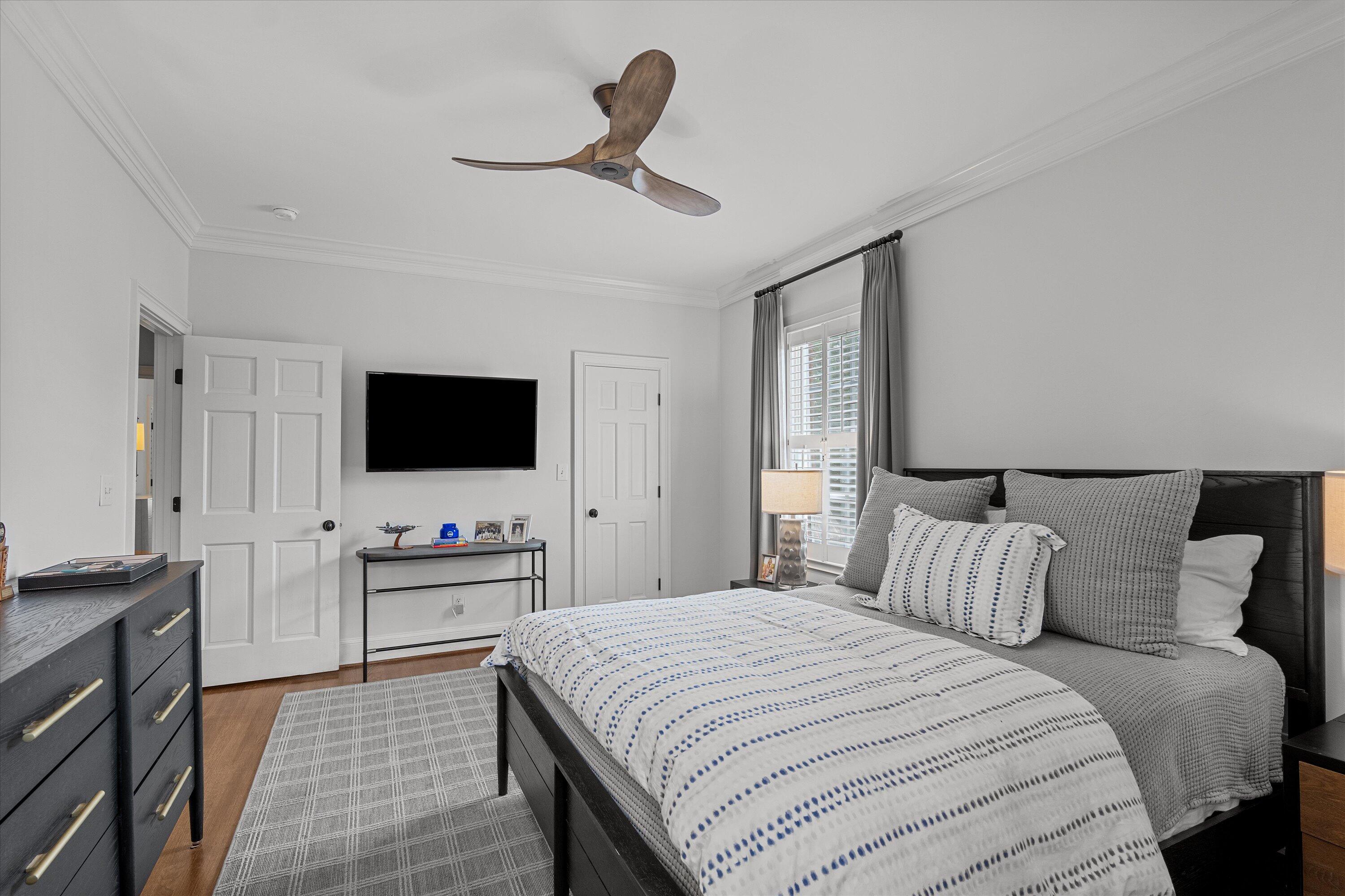 2807 Peachtree Place