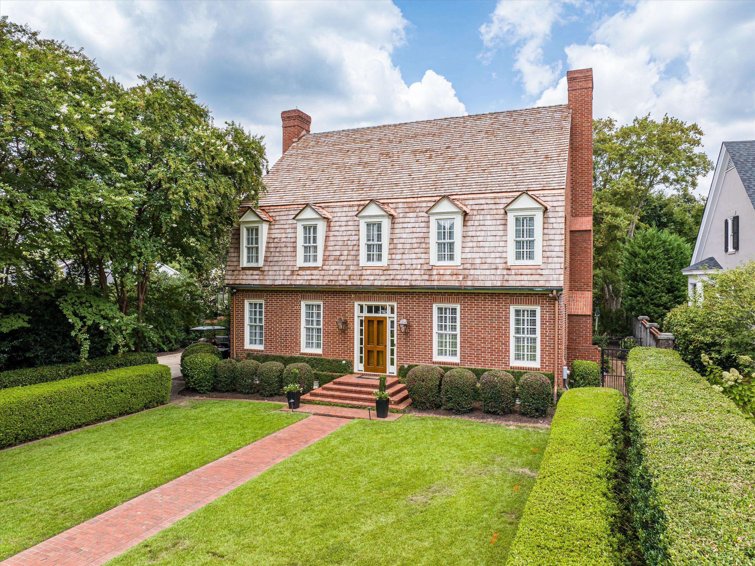 2807 Peachtree Place