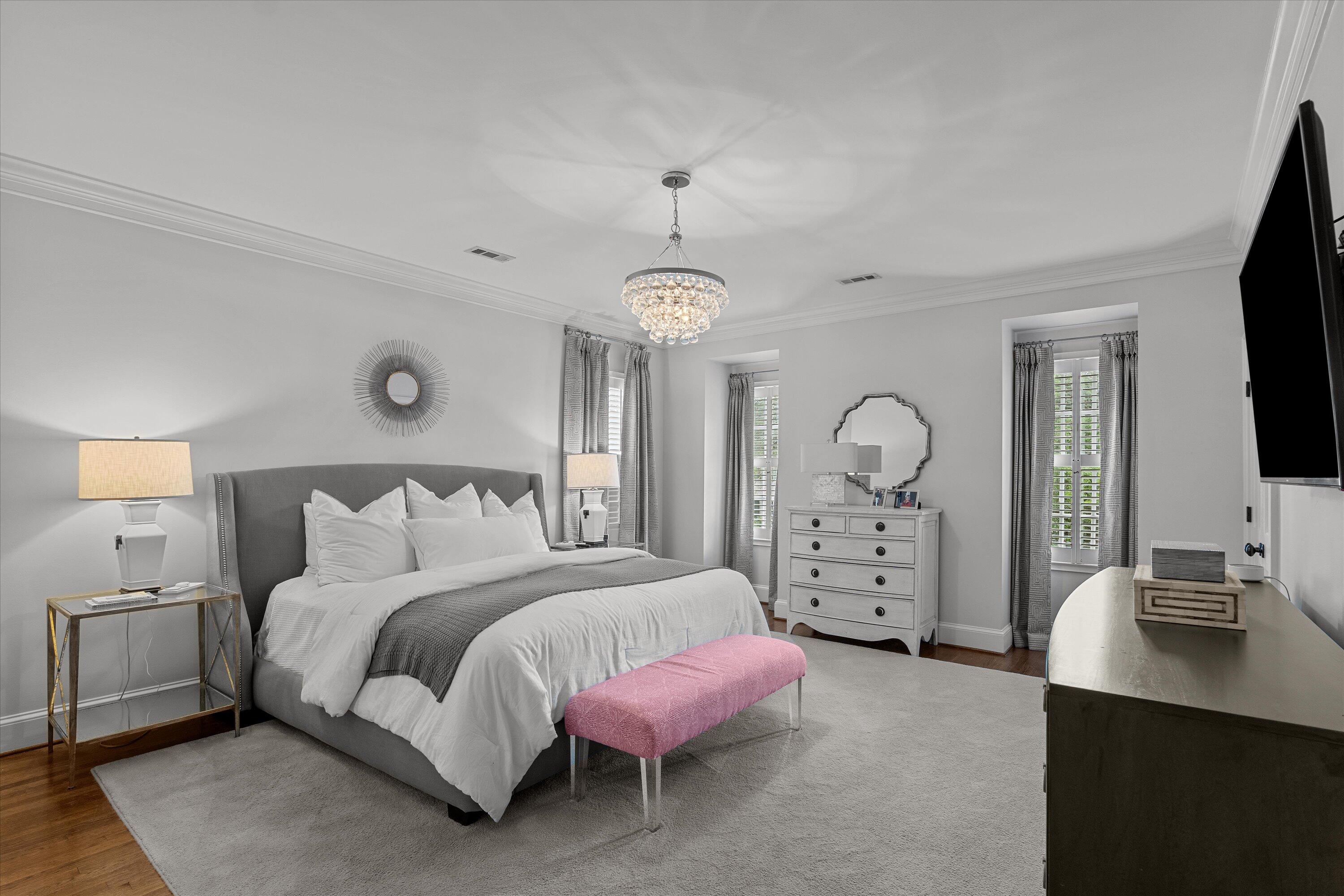 2807 Peachtree Place