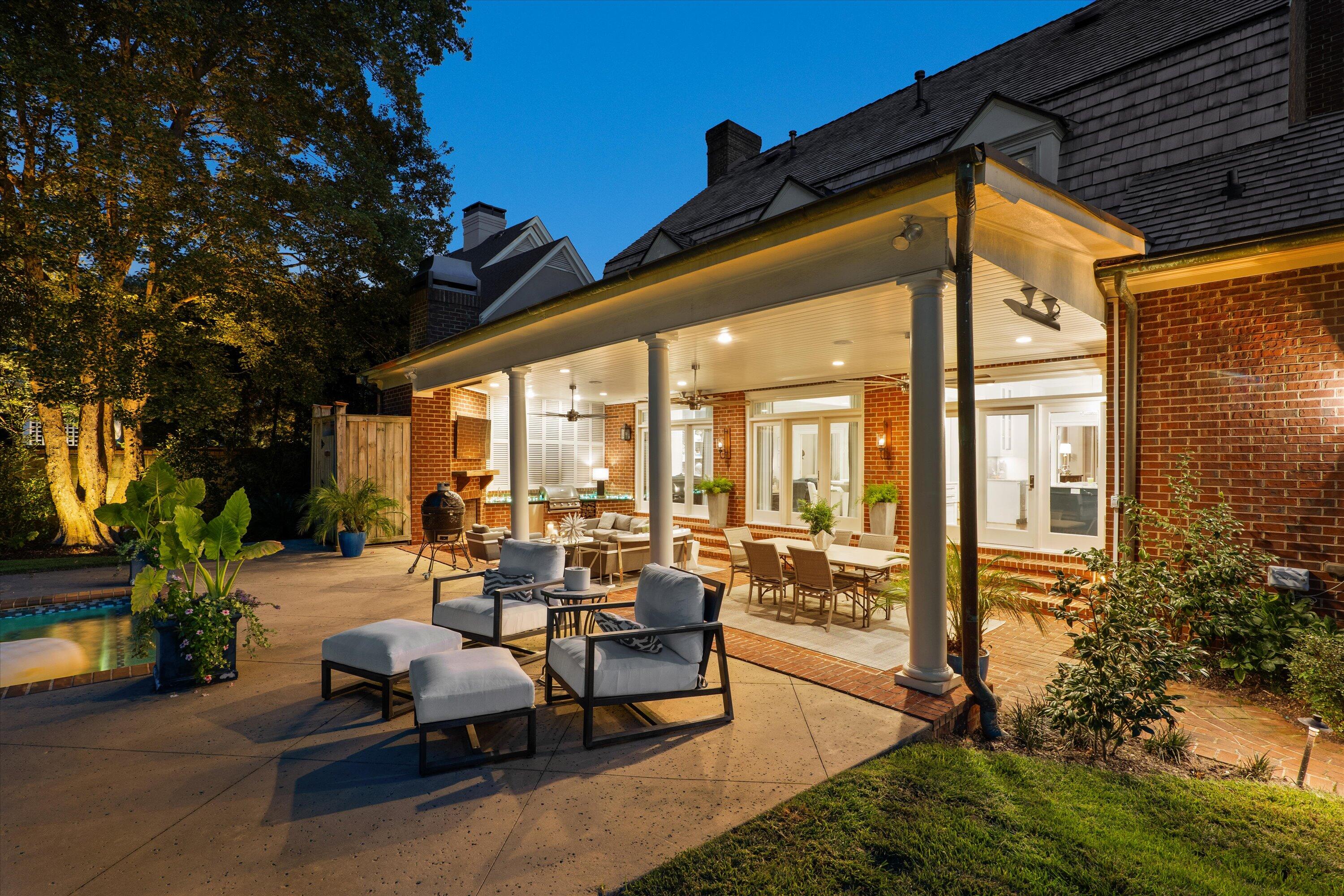 2807 Peachtree Place
