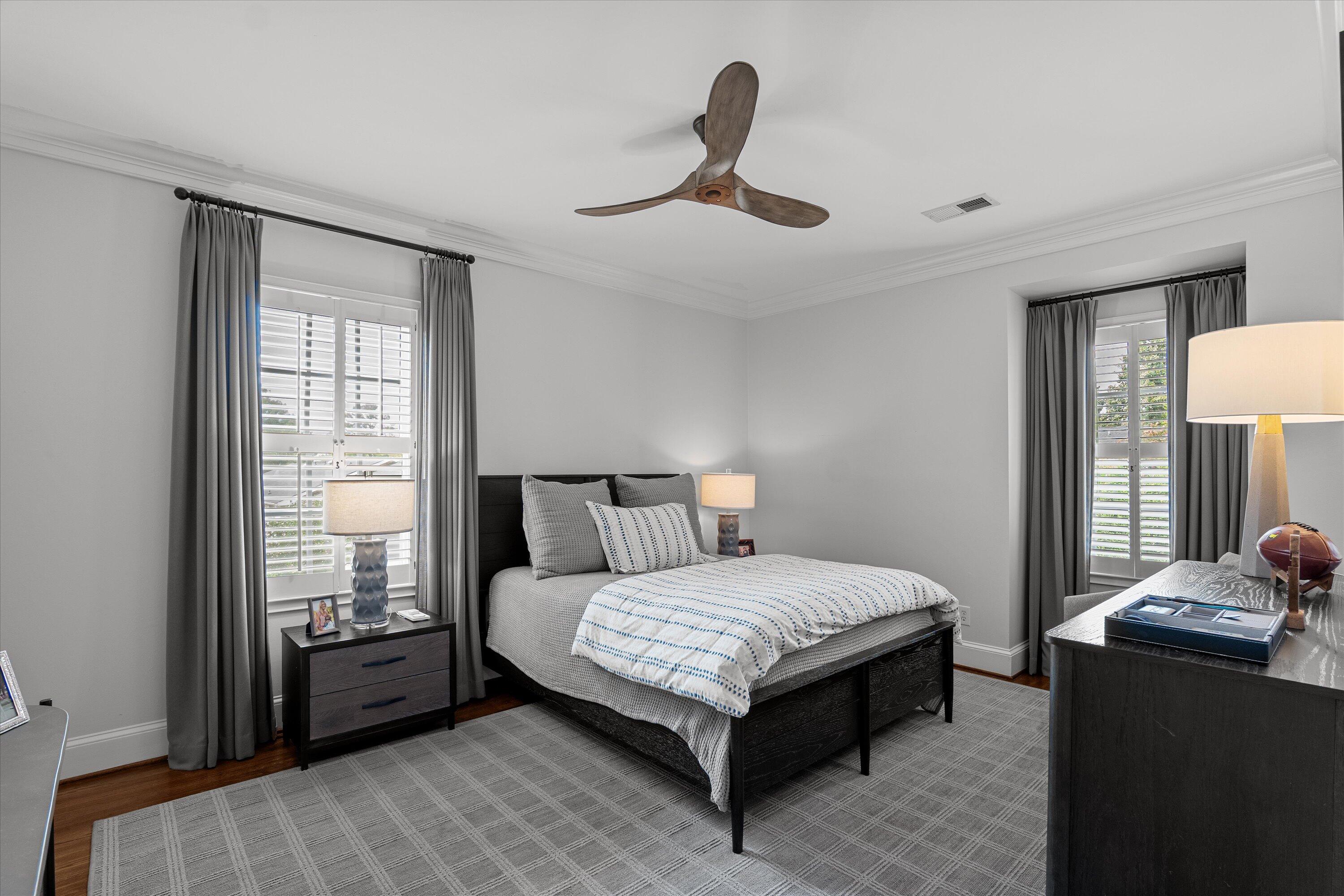2807 Peachtree Place