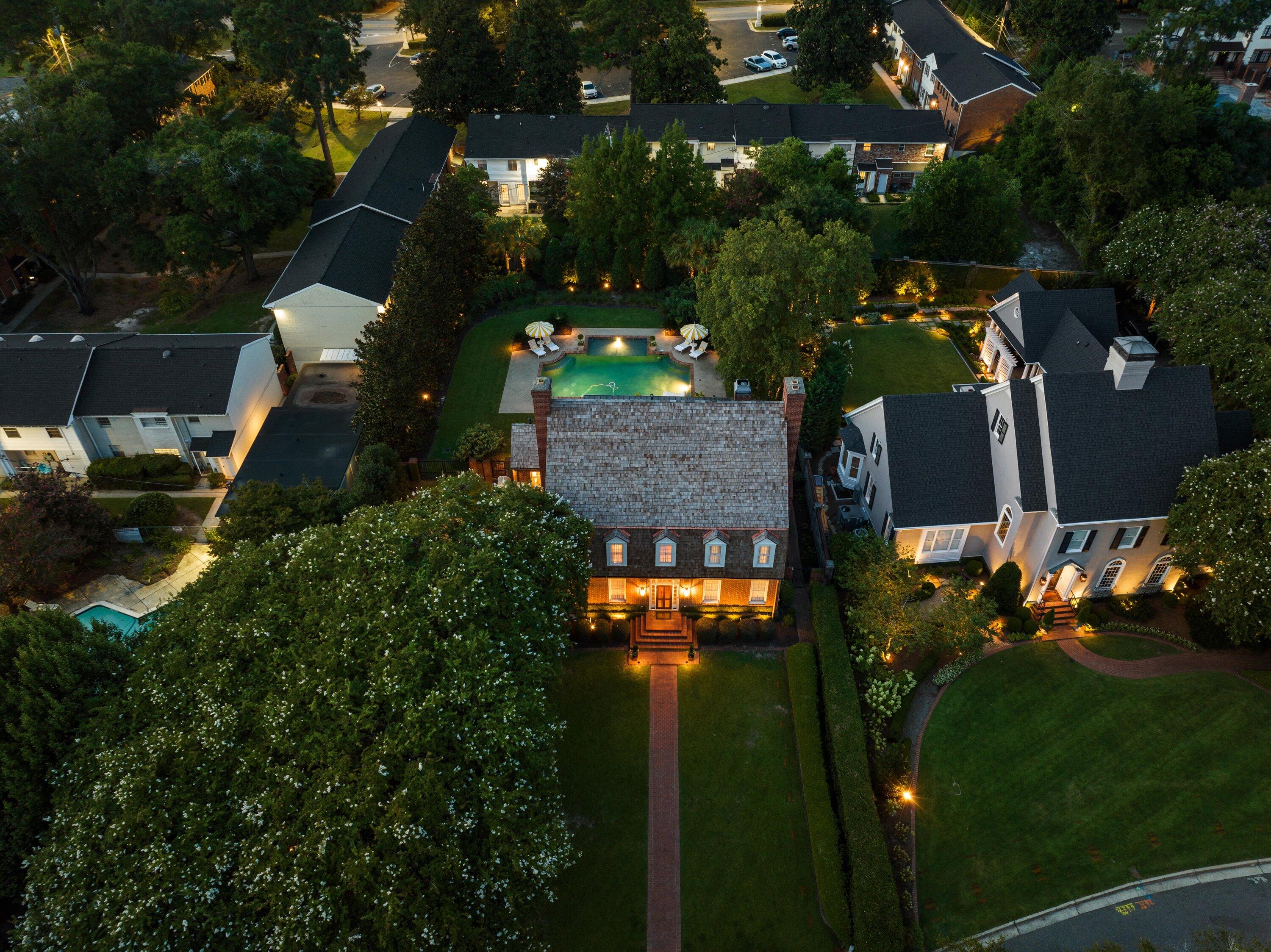 2807 Peachtree Place