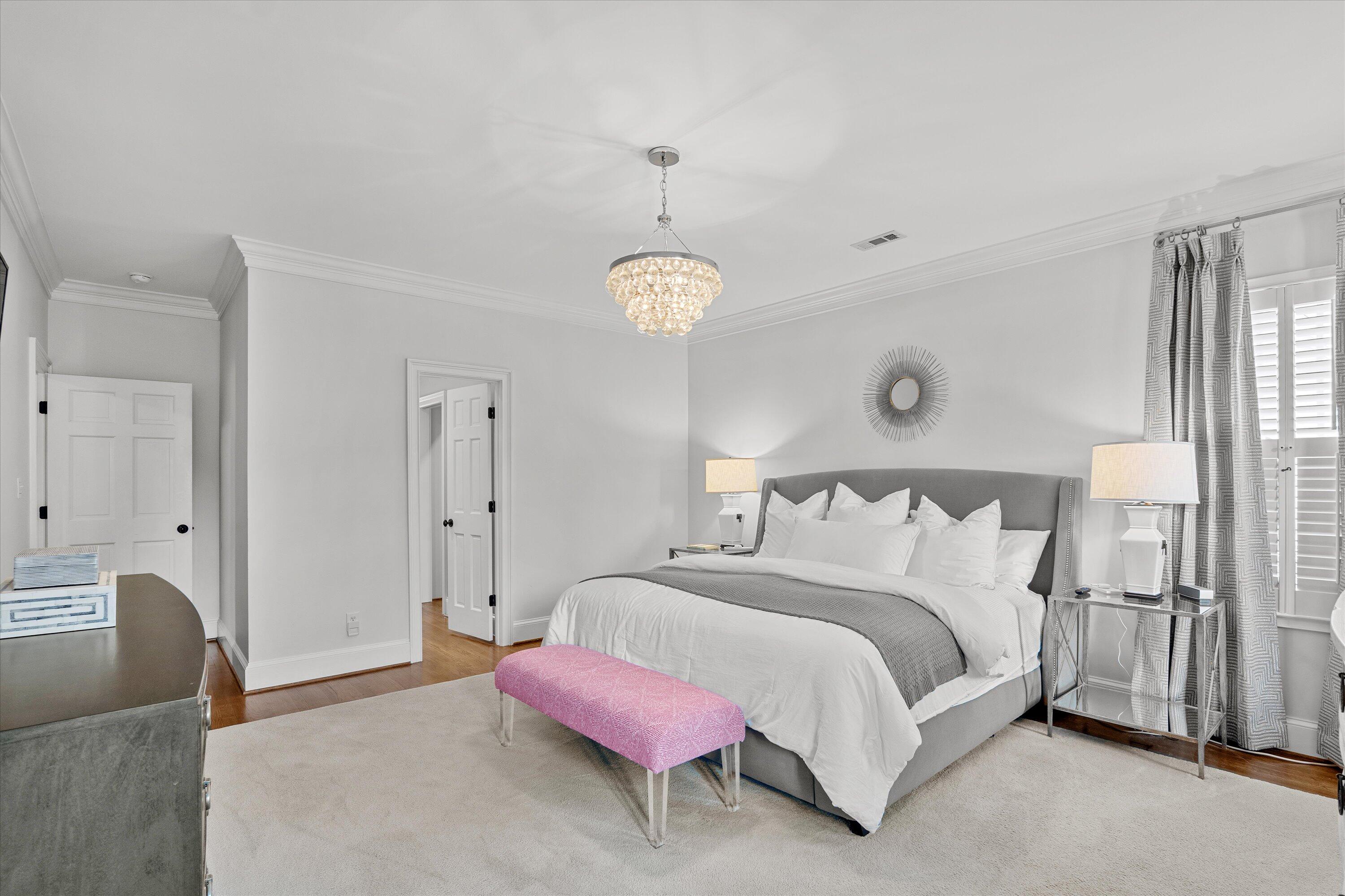 2807 Peachtree Place