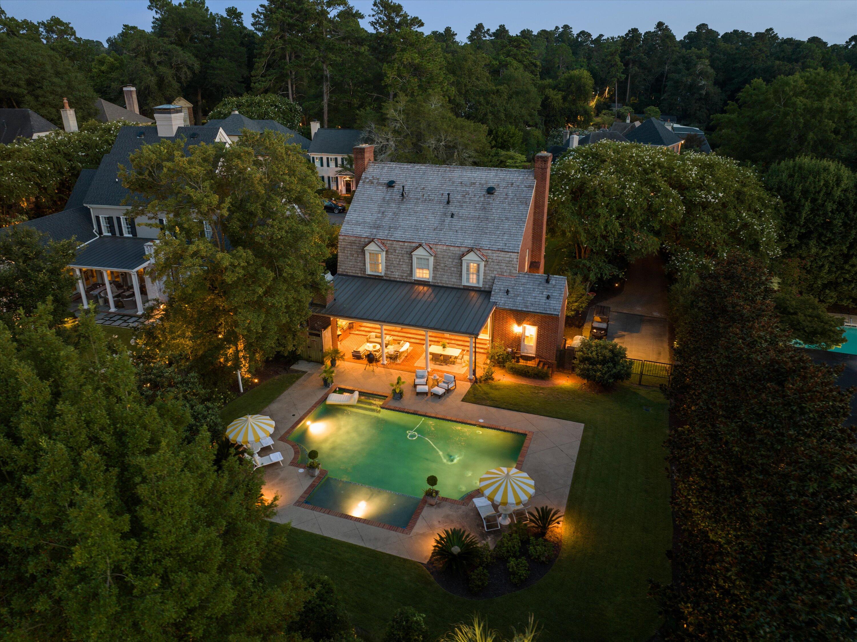 2807 Peachtree Place