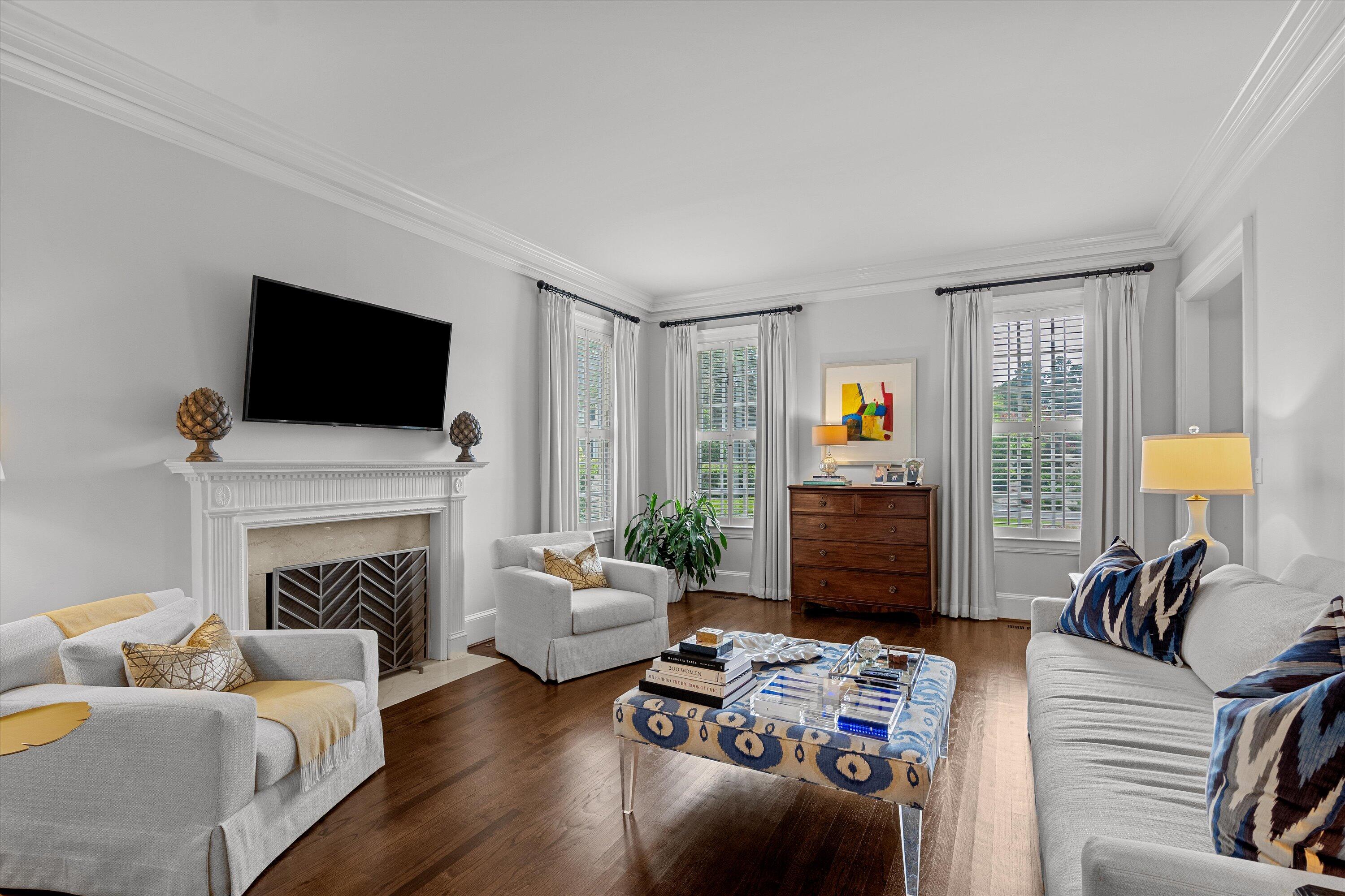 2807 Peachtree Place