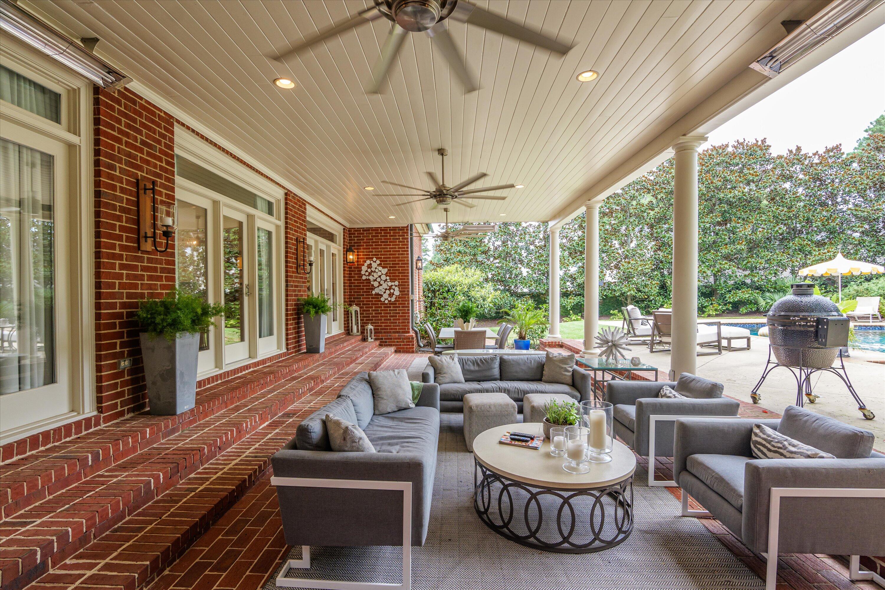 2807 Peachtree Place