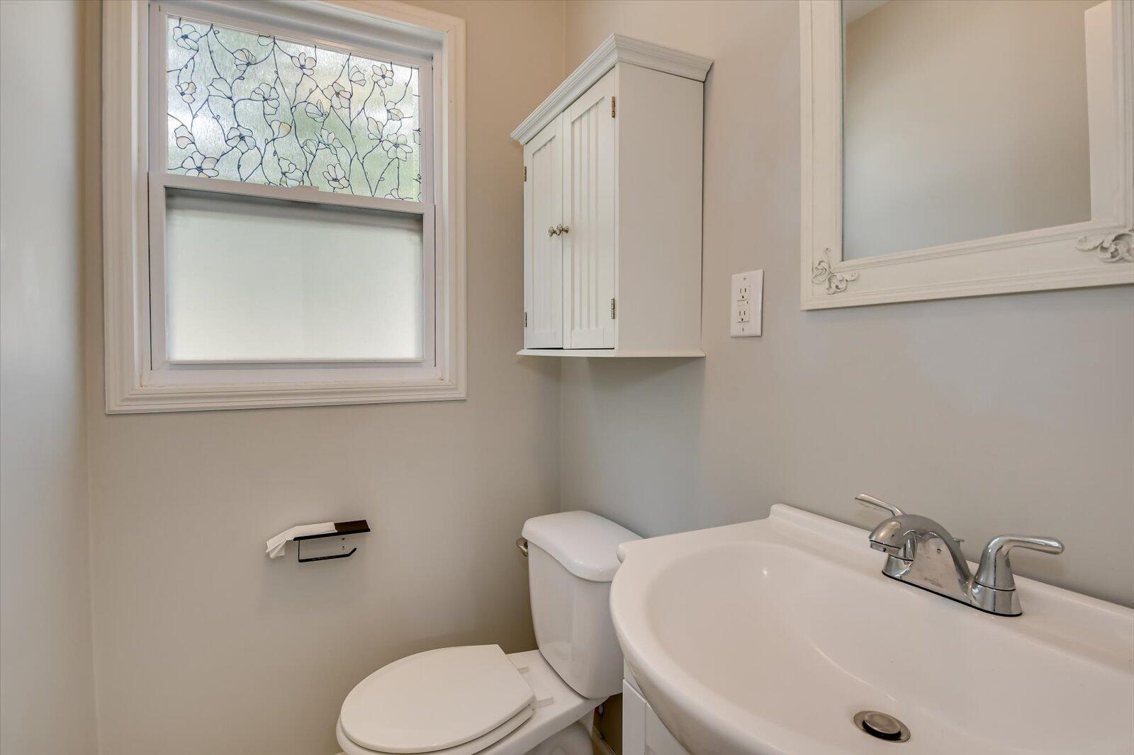 1743 1/2 Kissingbower Road