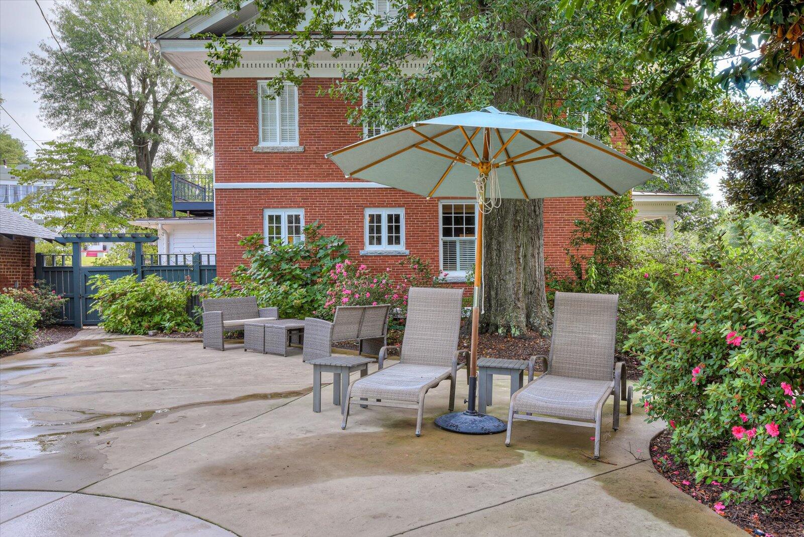 2409 Central Avenue
