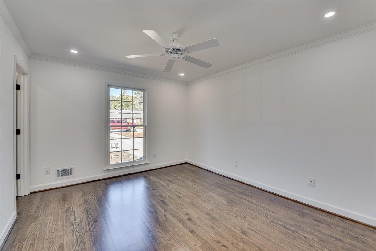 707 Ravenel Road