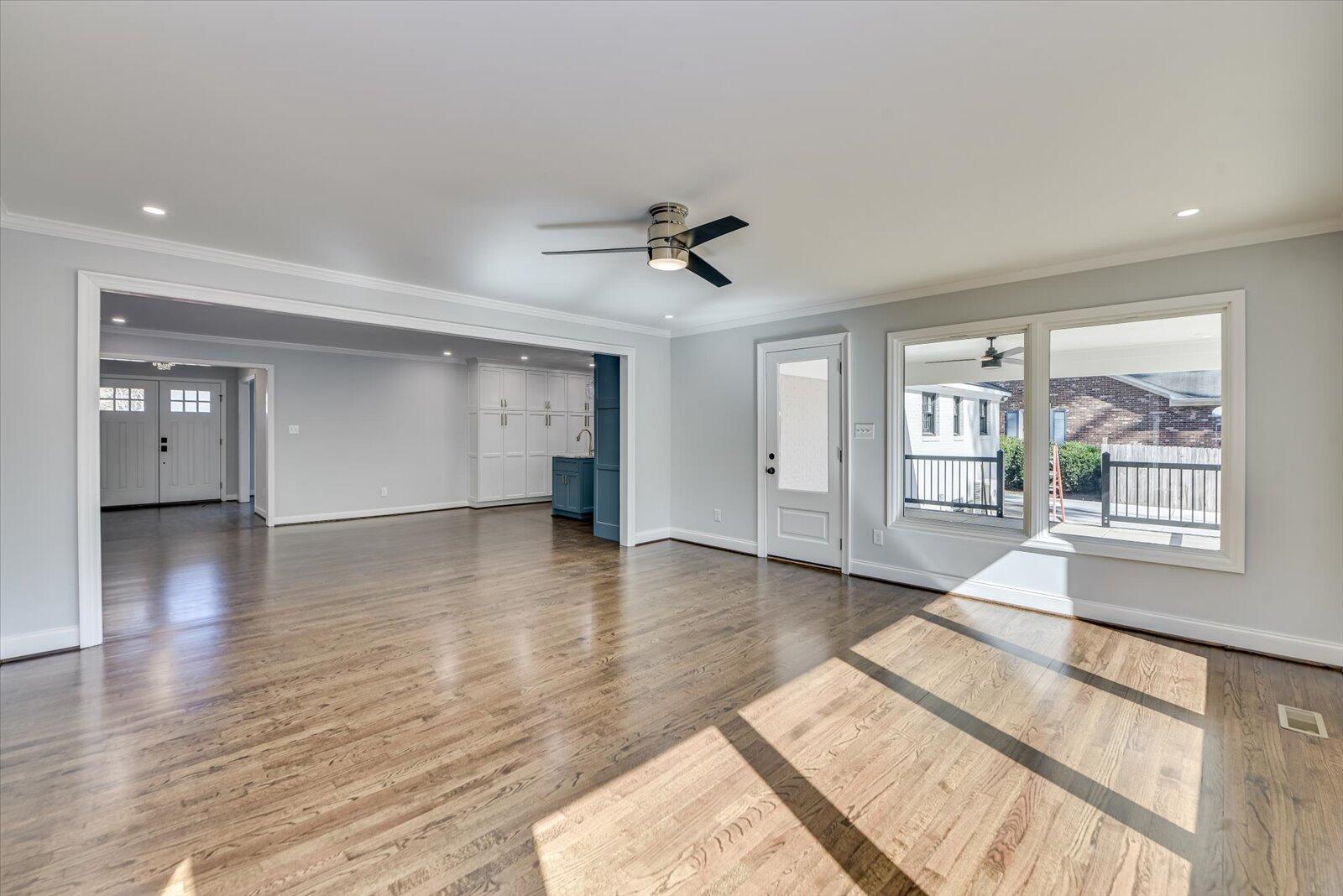 707 Ravenel Road
