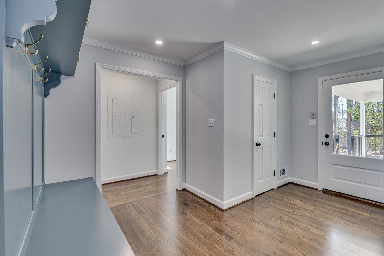 707 Ravenel Road