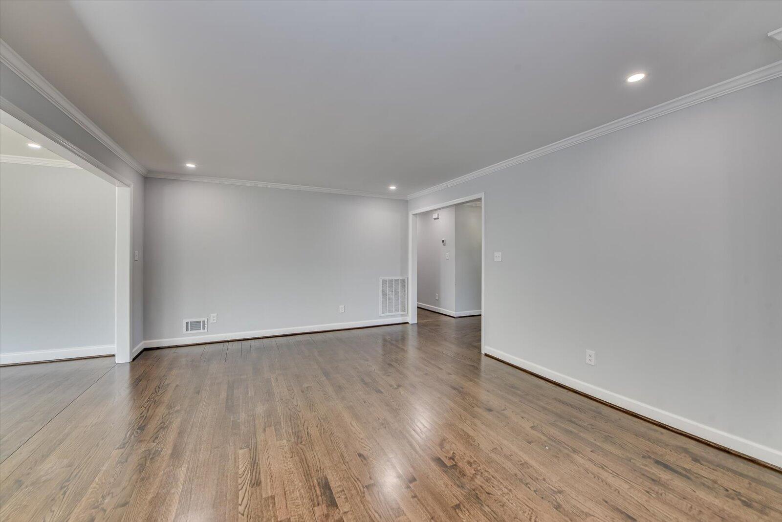 707 Ravenel Road