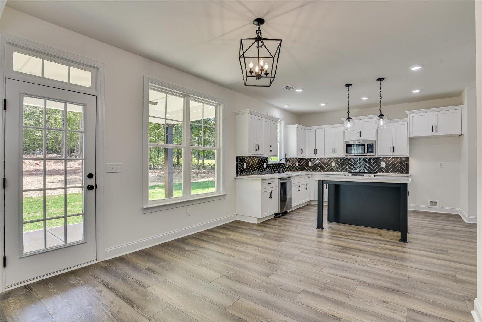 111 Dogwood Trail