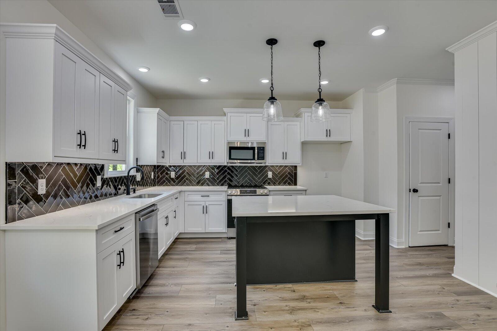 111 Dogwood Trail