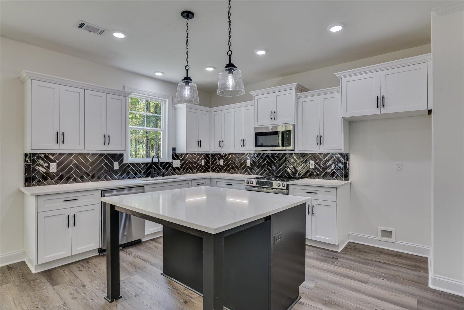 111 Dogwood Trail
