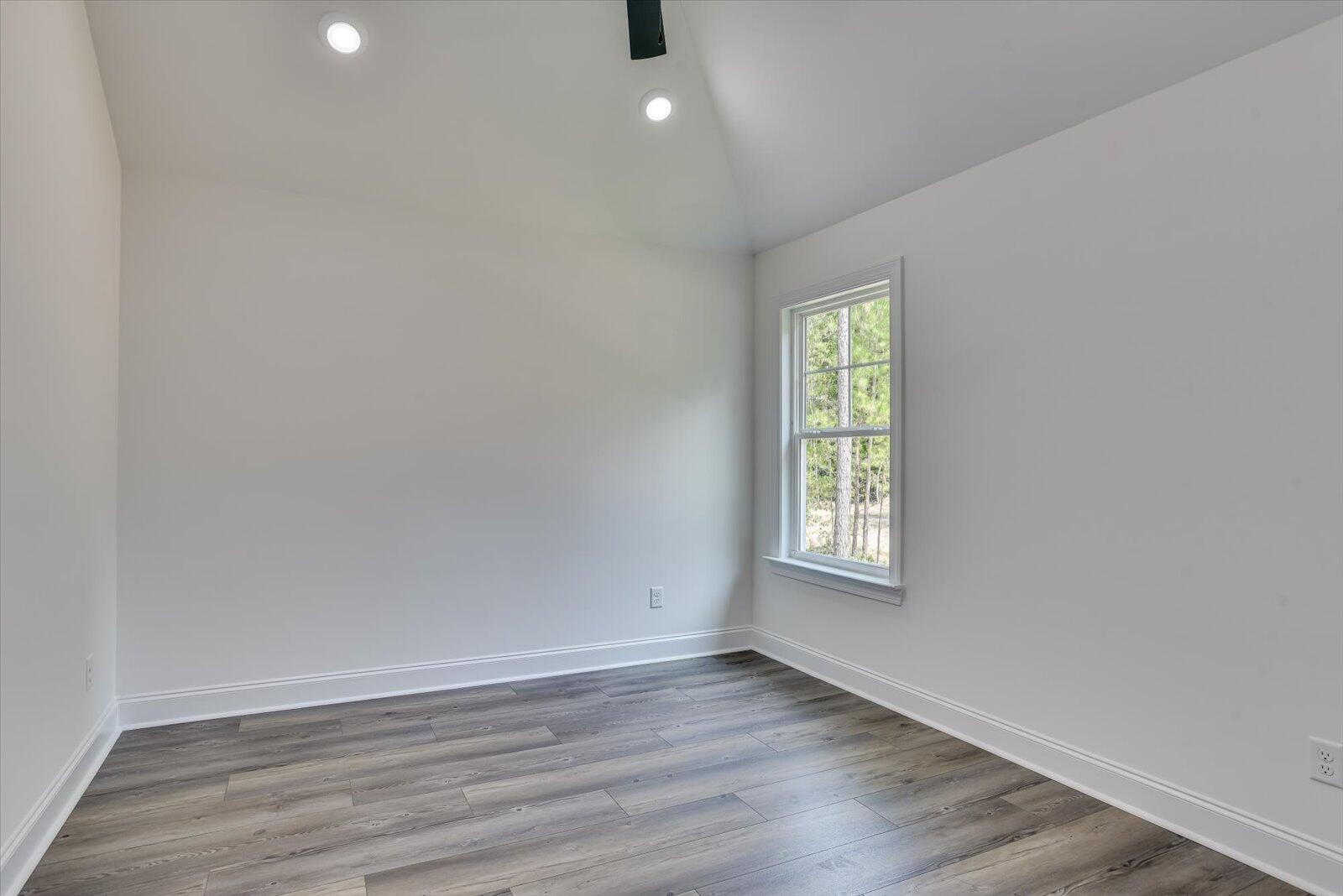 111 Dogwood Trail