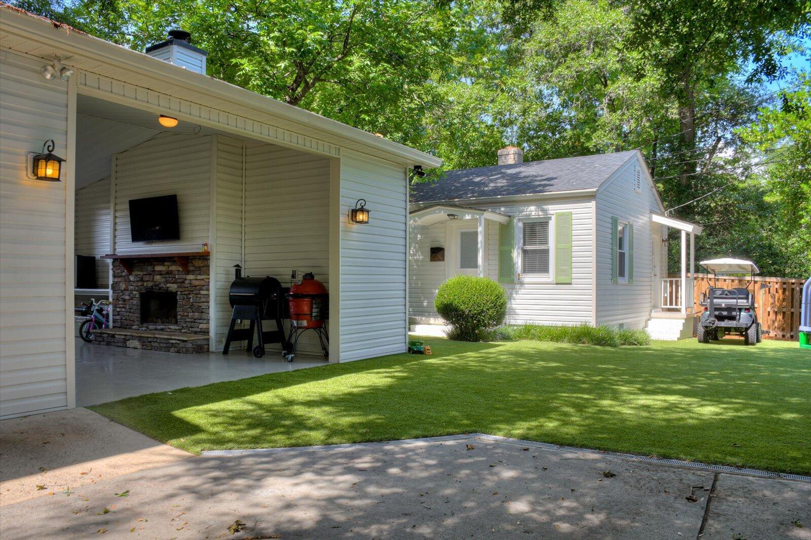 1313 Buena Vista Road
