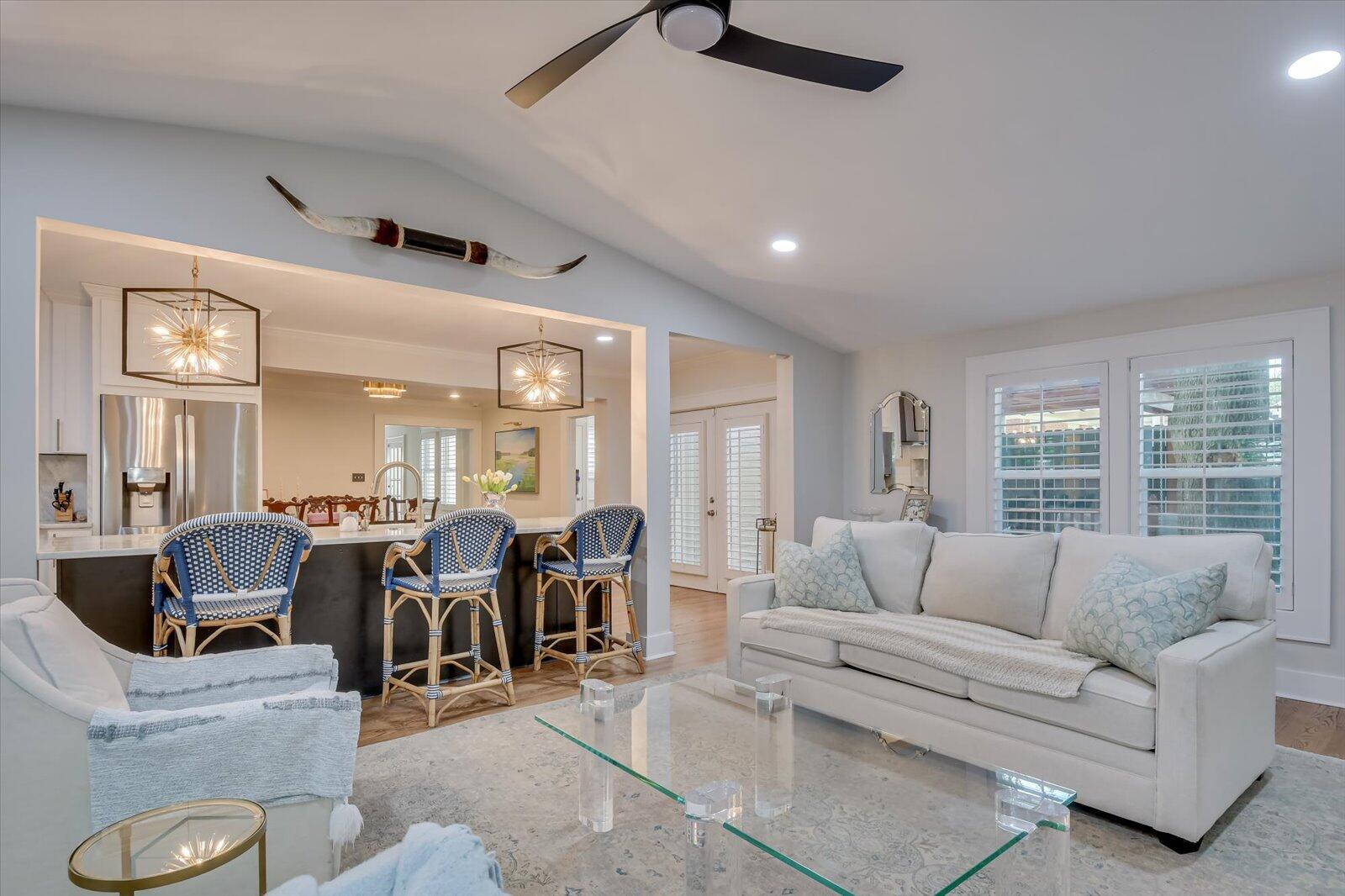 1313 Buena Vista Road
