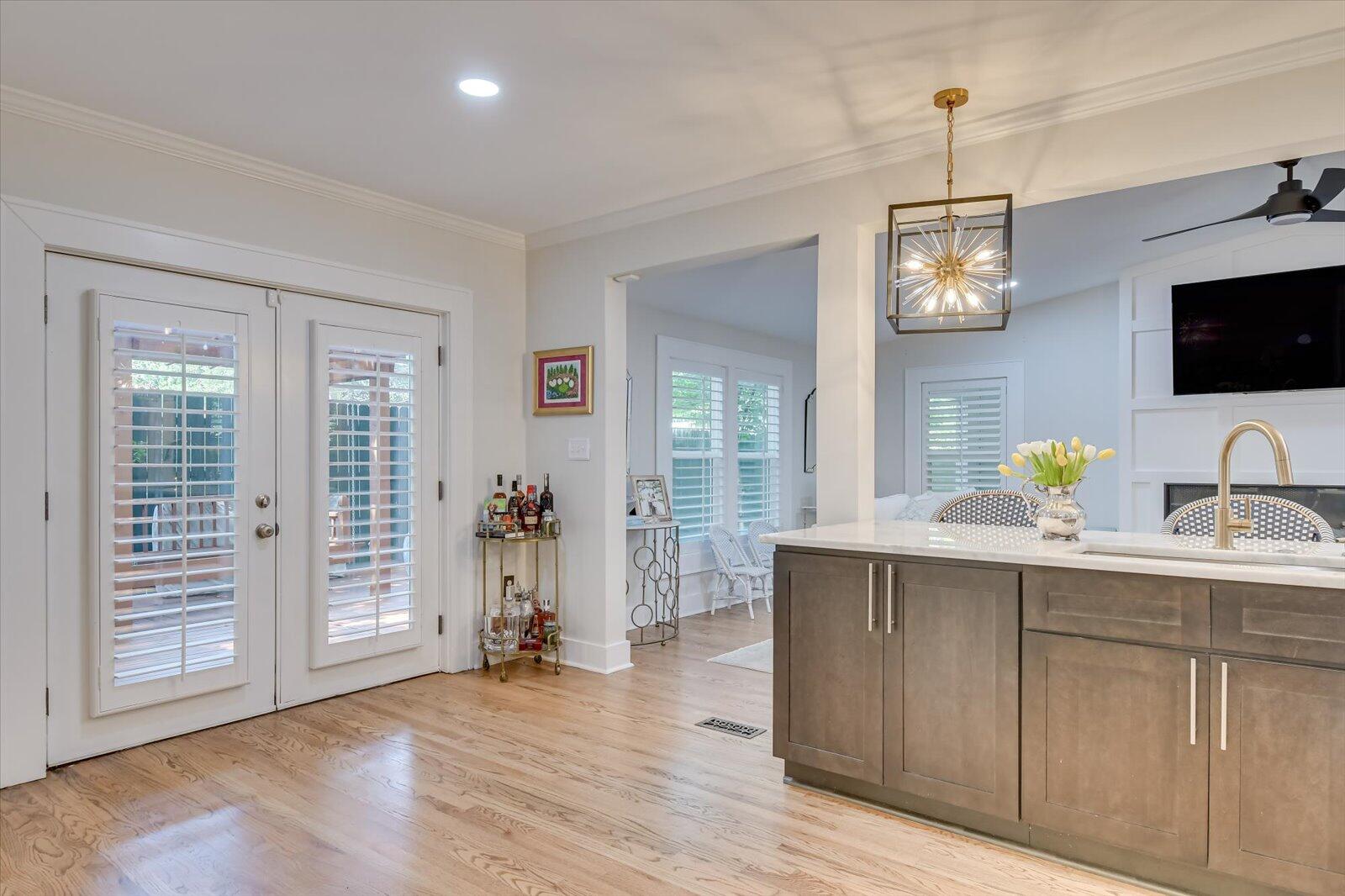 1313 Buena Vista Road