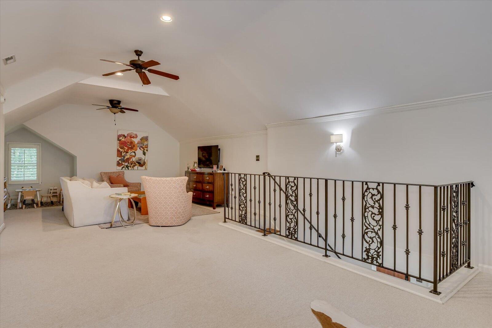 1313 Buena Vista Road