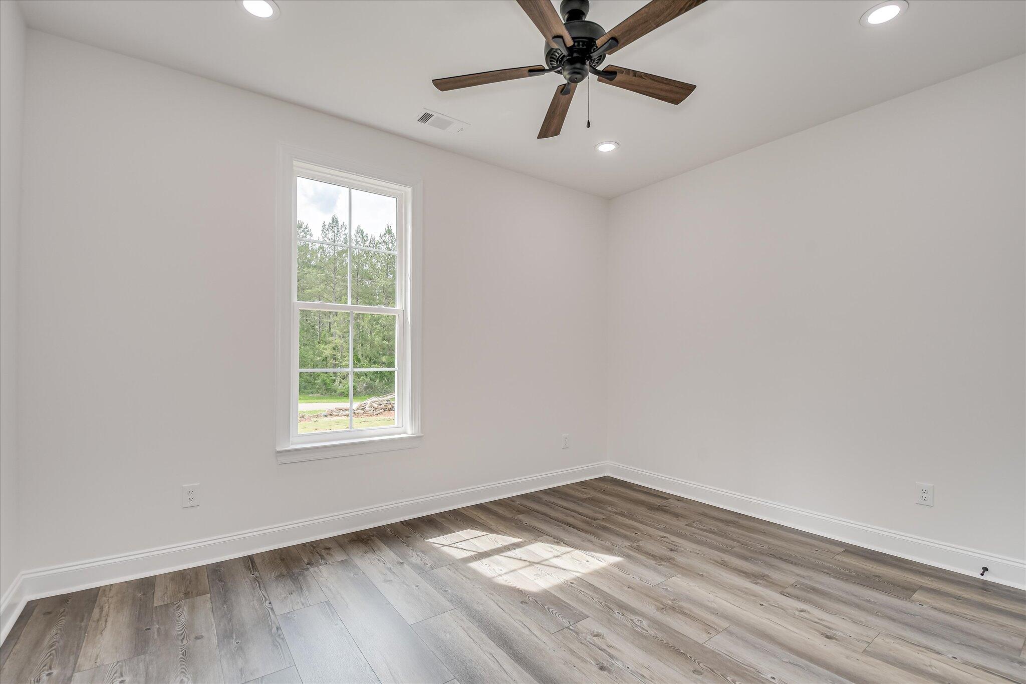 109 Dogwood Trail