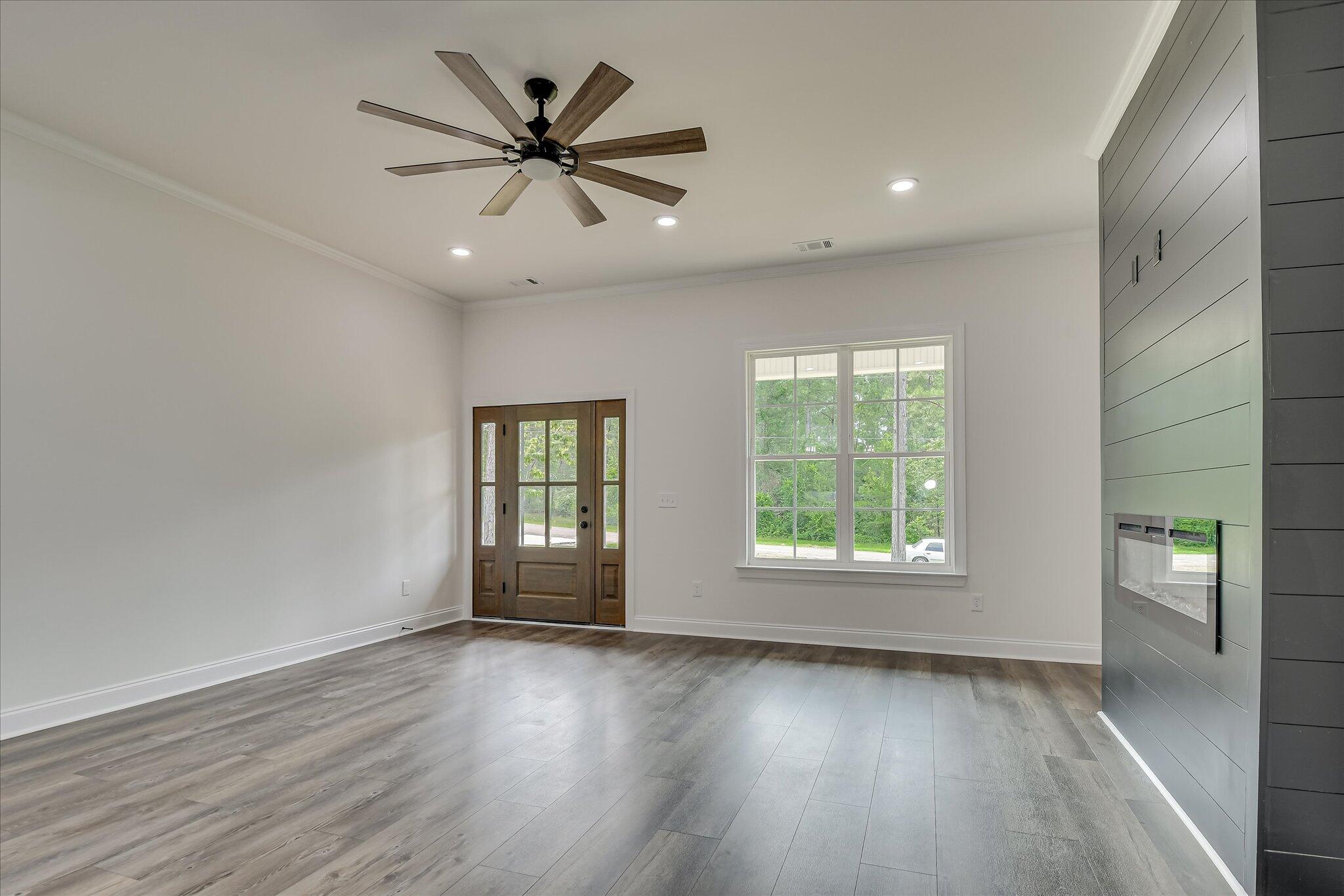 109 Dogwood Trail