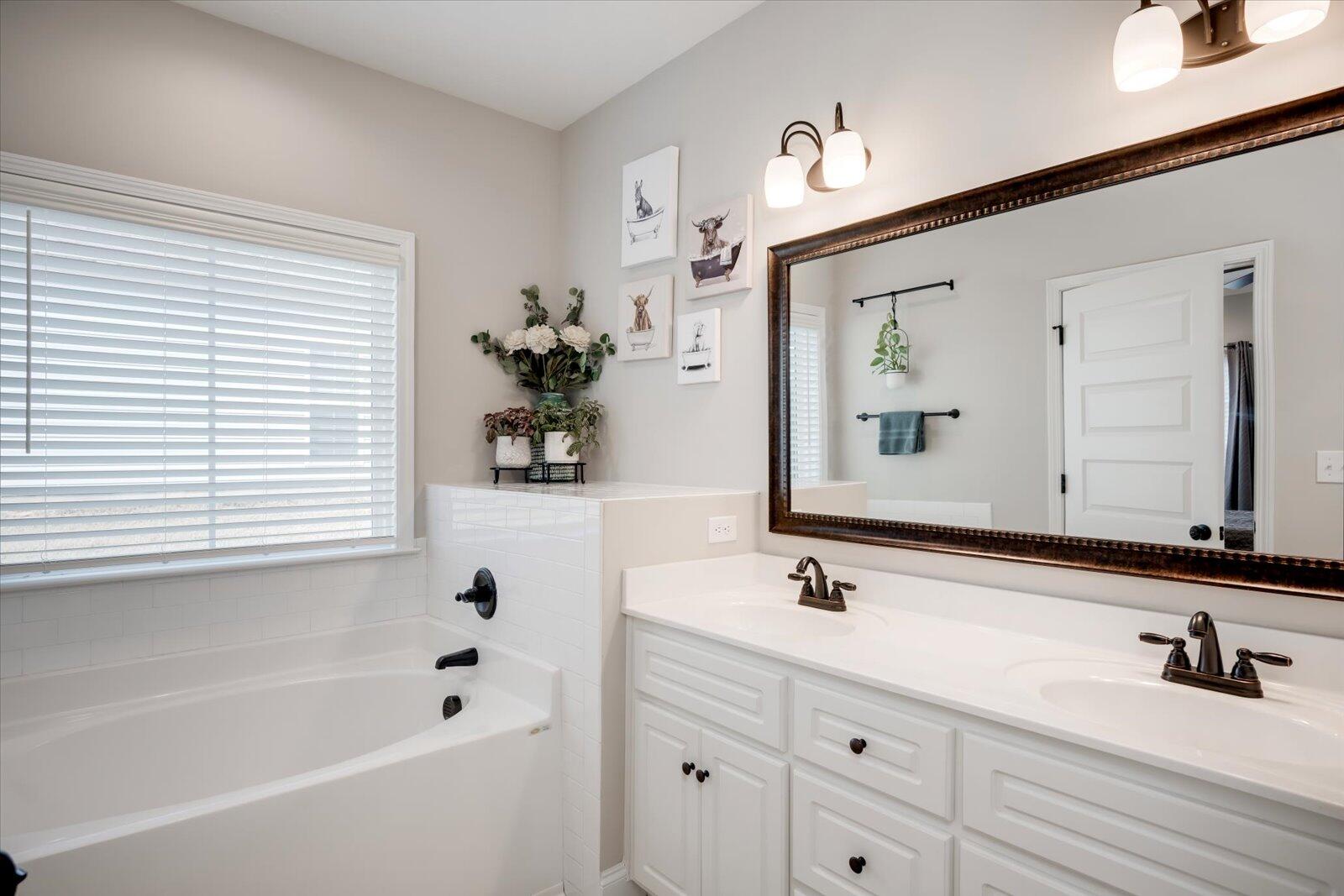 3290 Greymoor Circle