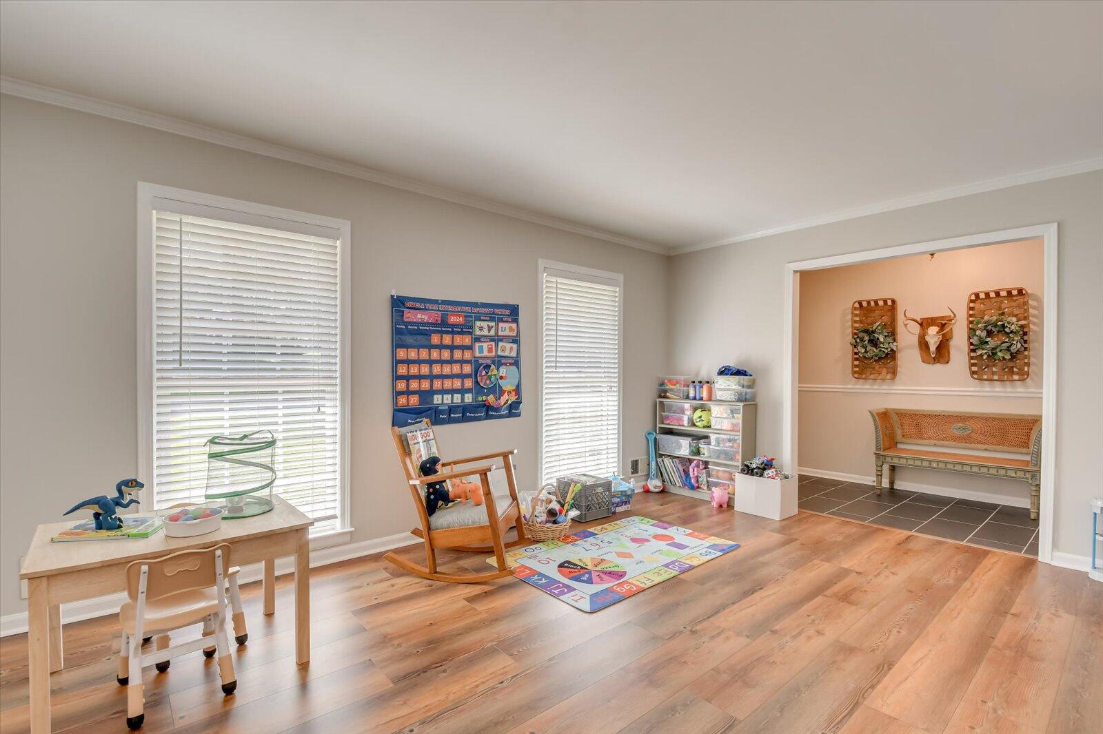 221 Thread Needle Road