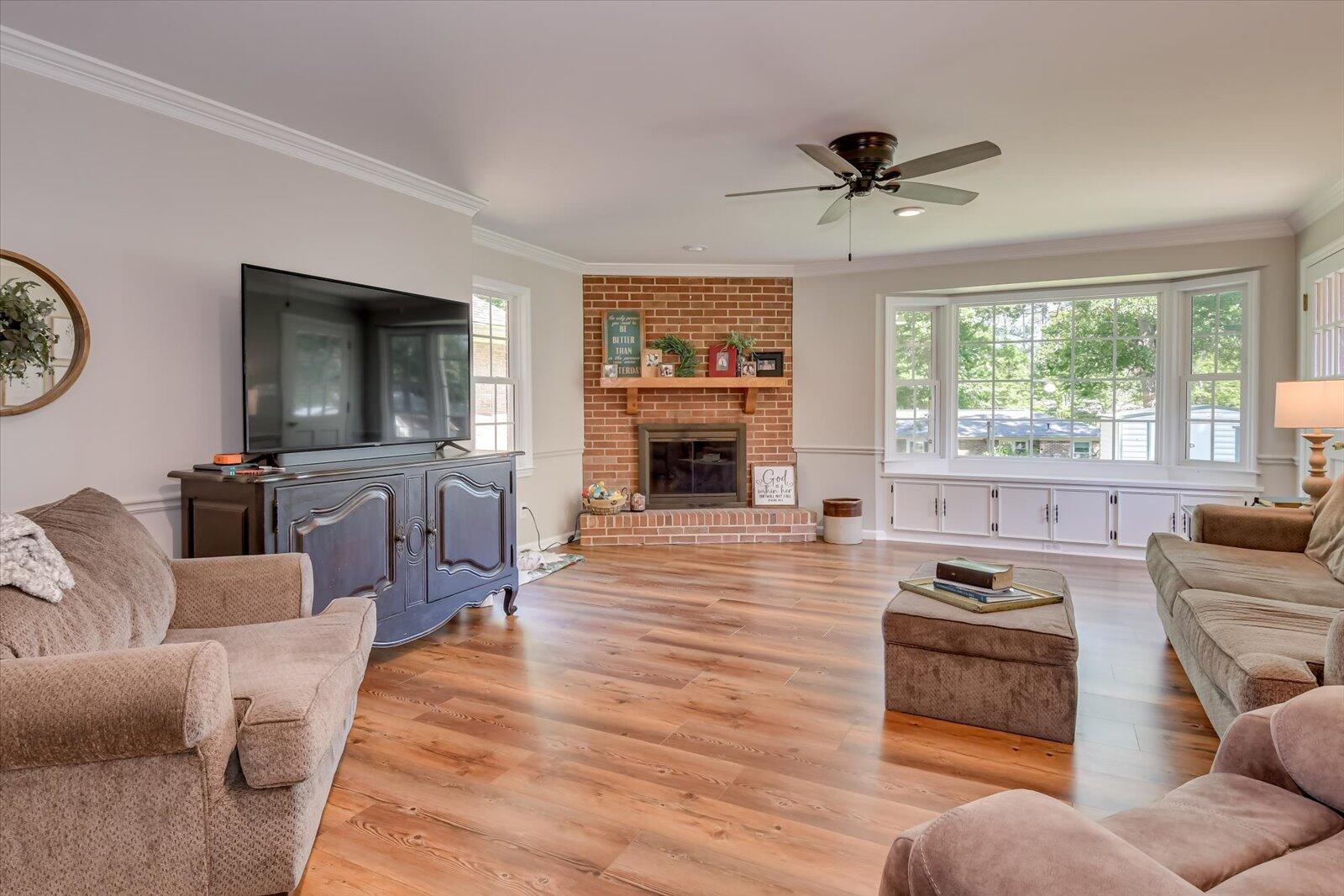 221 Thread Needle Road