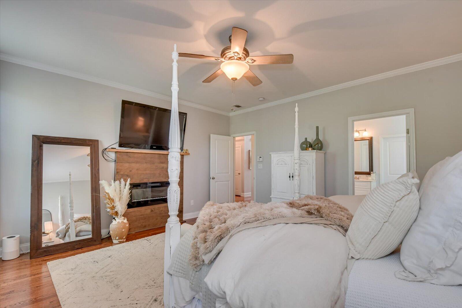 4002 Backwater Court