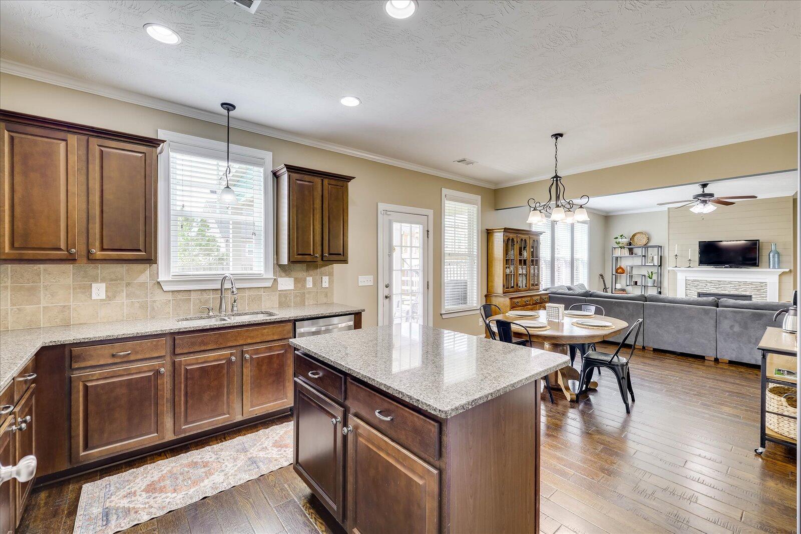 1031 Ardrey Circle