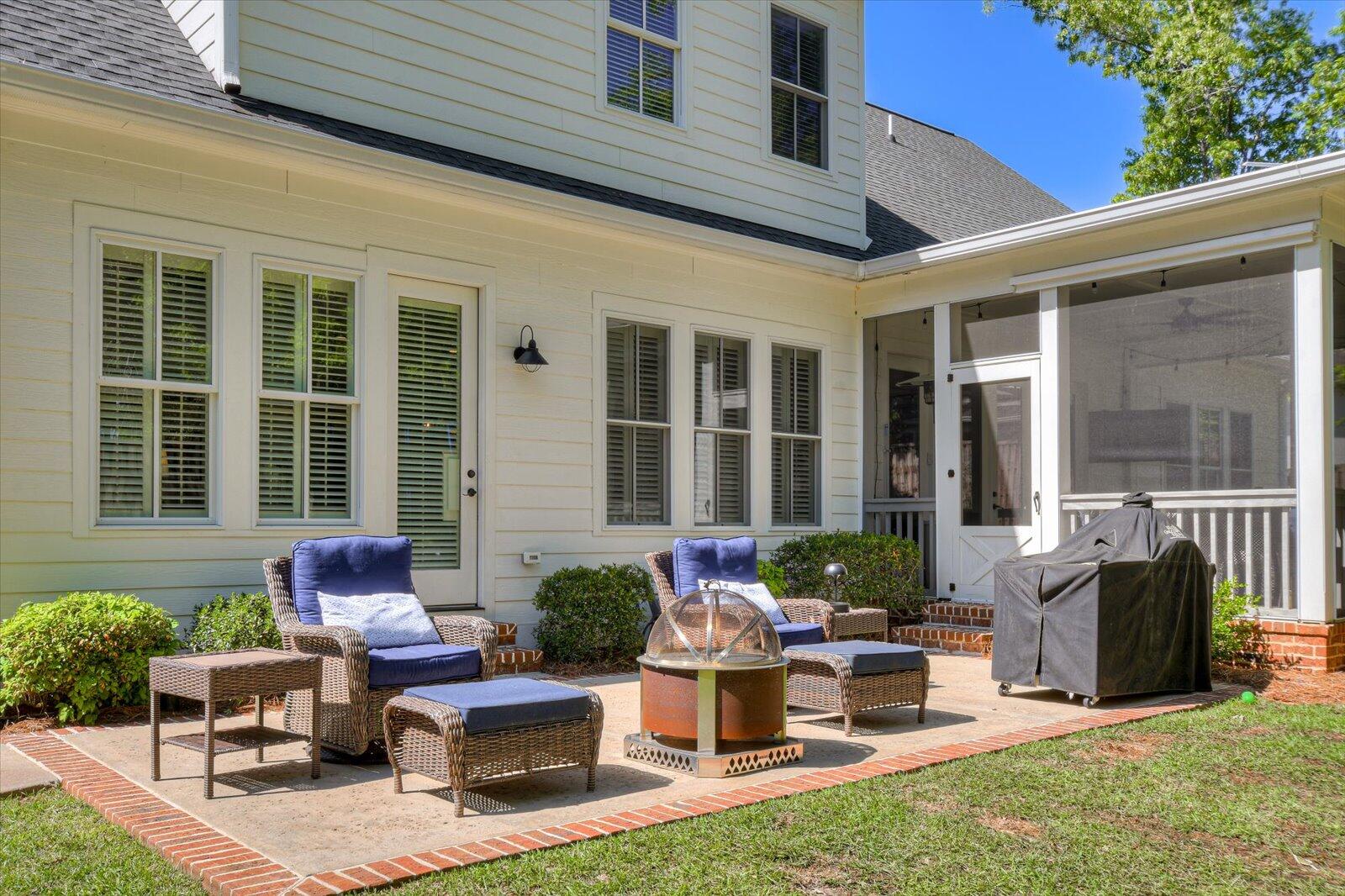 1045 Peninsula Crossing