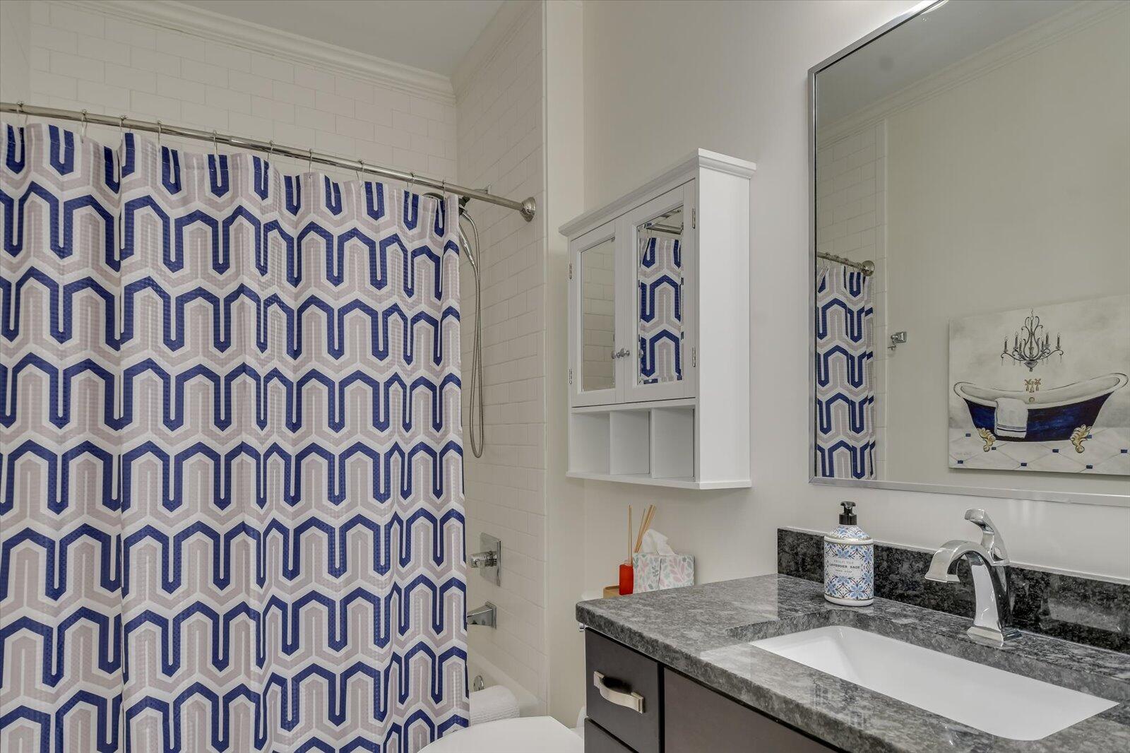 1045 Peninsula Crossing