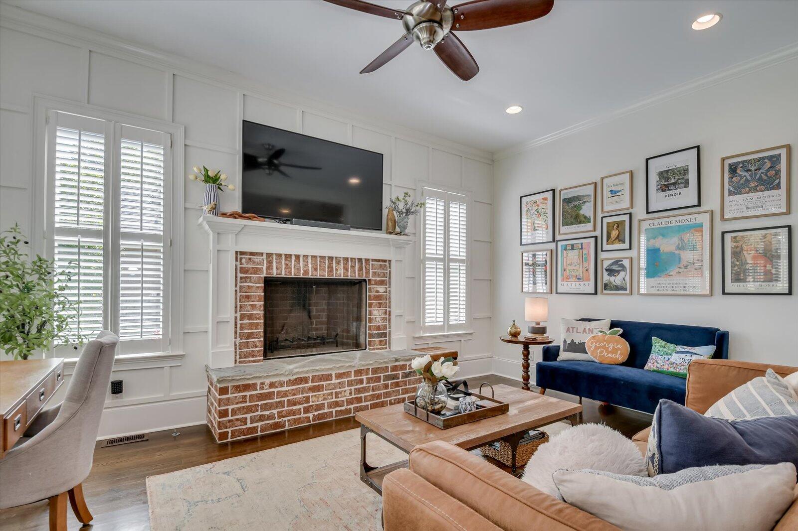 1045 Peninsula Crossing