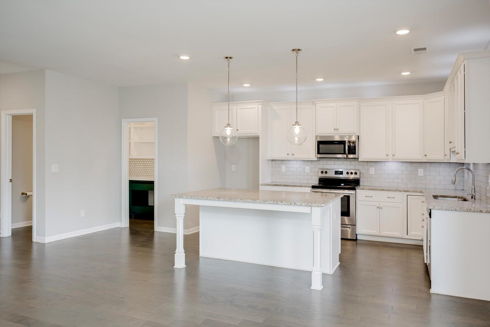 215 Palisades Ridge