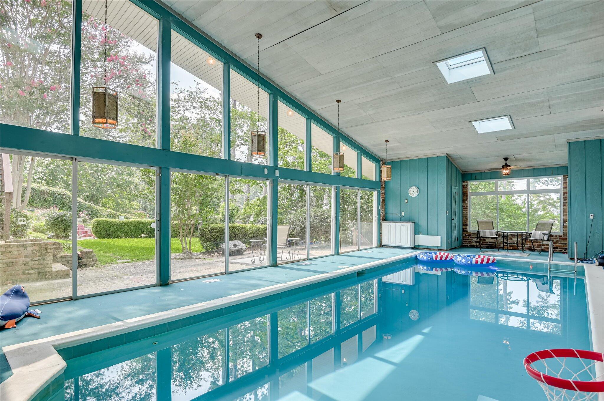 3043 Lake Forest Drive