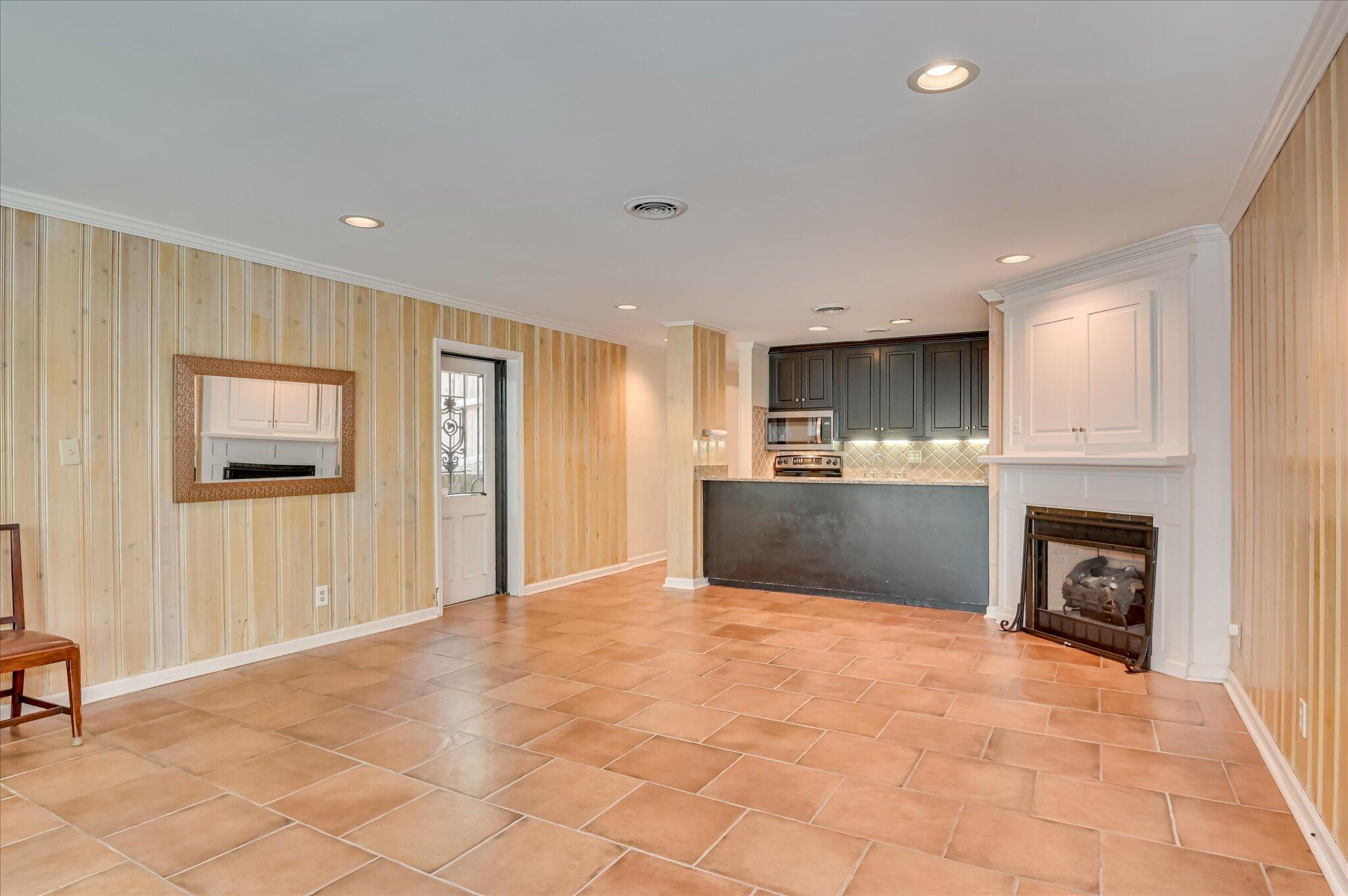 3043 Lake Forest Drive