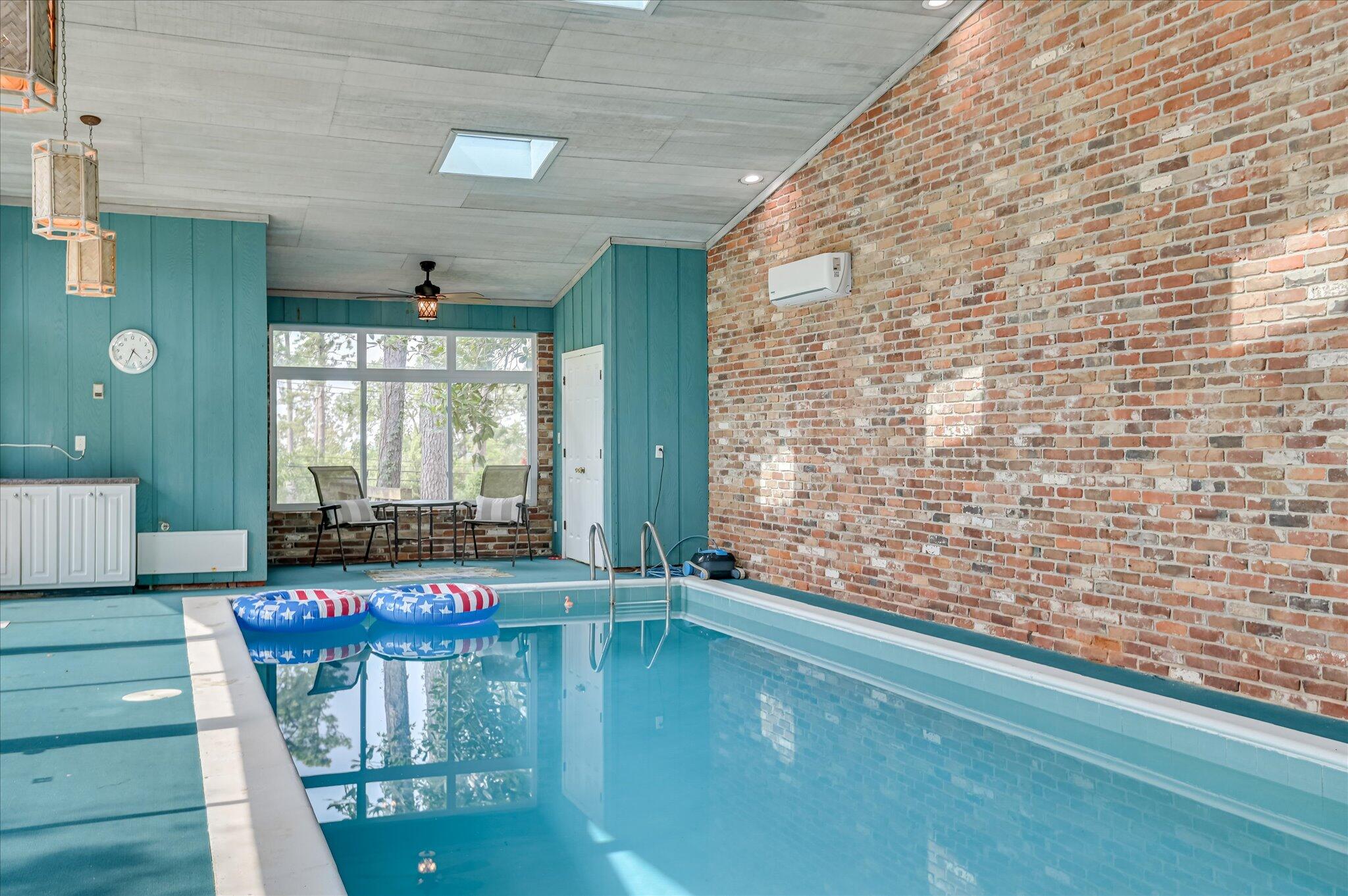 3043 Lake Forest Drive