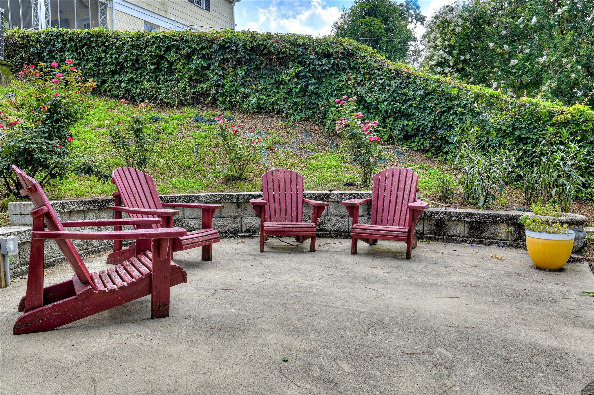 3043 Lake Forest Drive