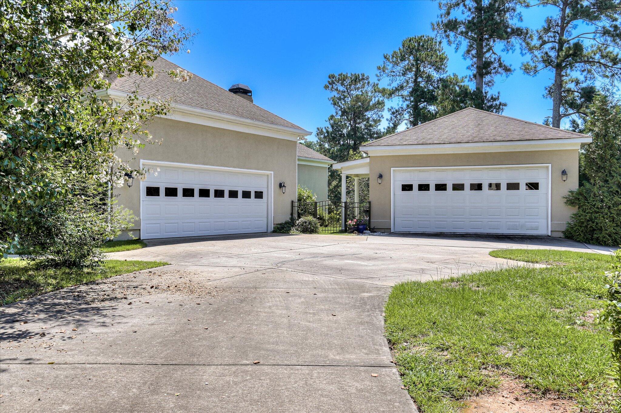 4234 Riverside Drive