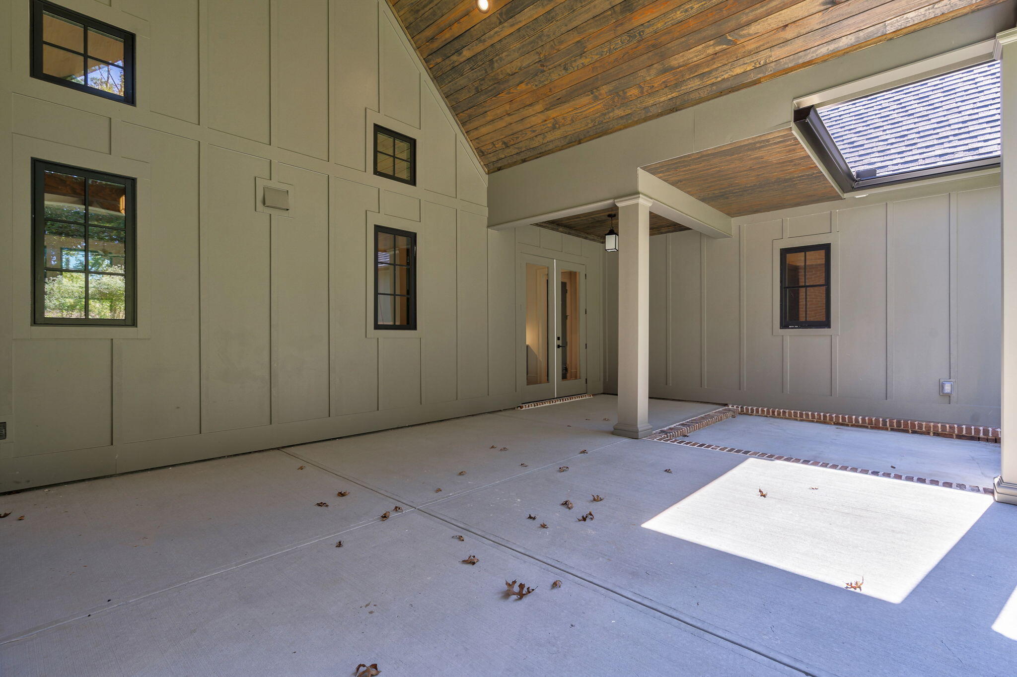 734 Campana Drive